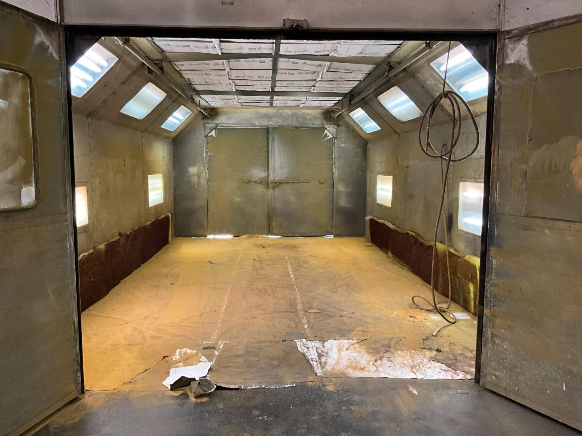 CAROLINA VIRGINIA HEATED SPRAY BOOTH 14'x24' - Image 19 of 23