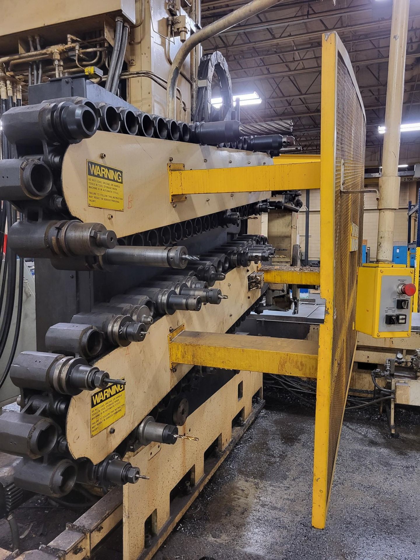 CINCINNATI MILACRON HORIZONTAL BORING MILL WITH UPGRADED FANUC CONTROL - Image 8 of 29