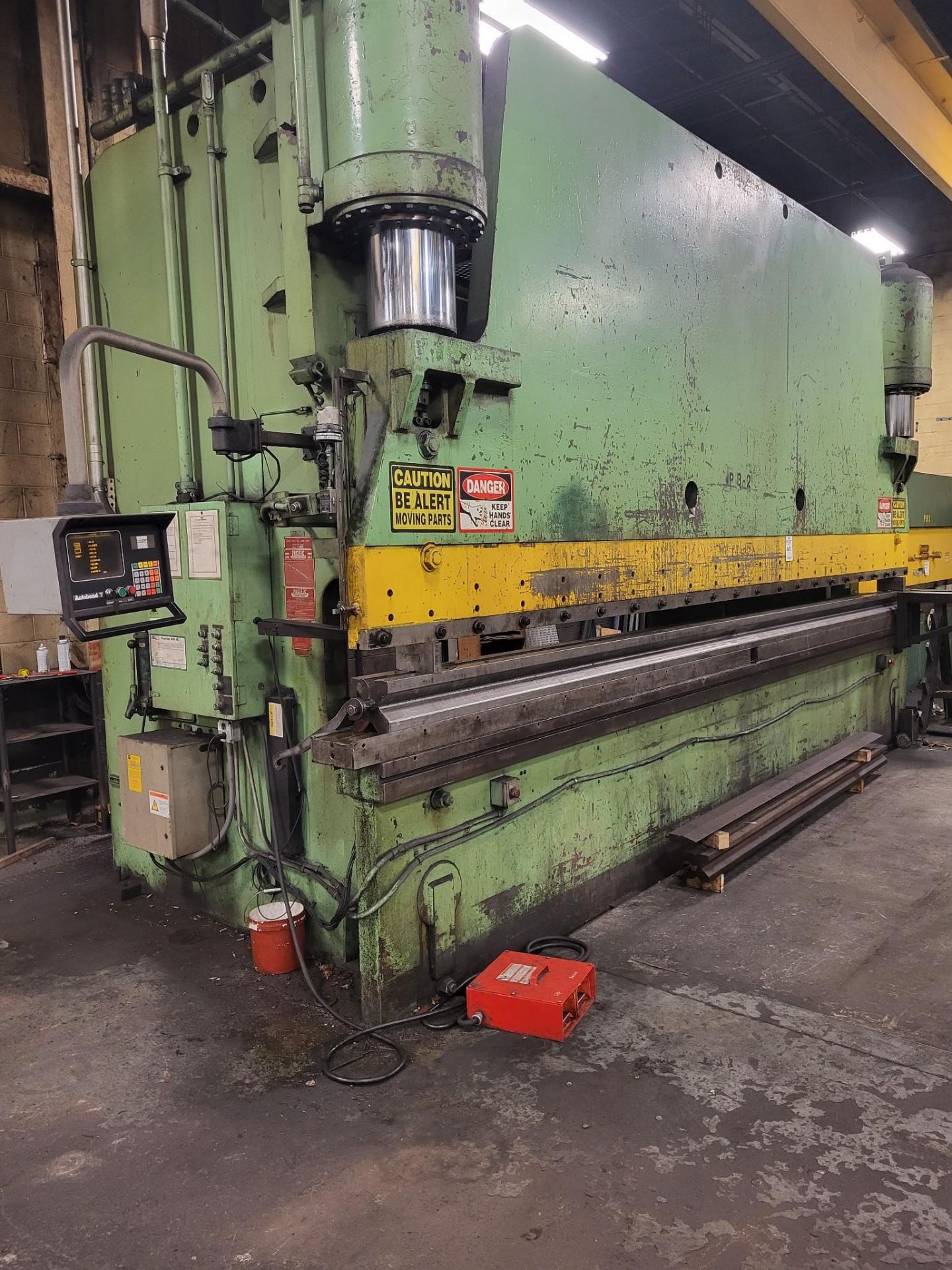 PACIFIC 20' 500 TON HYDRAULIC PRESS BRAKE MODEL 500-21 - Image 3 of 15