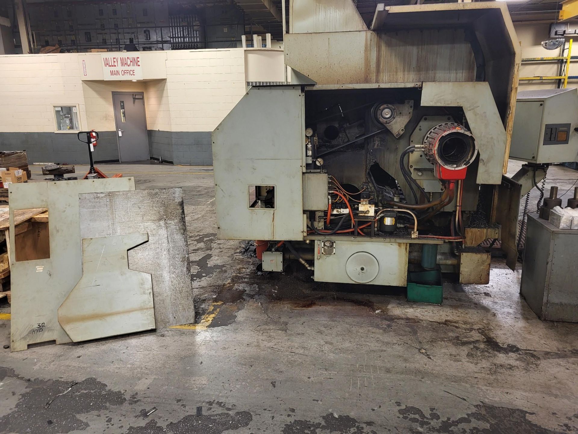 JONES & LAMSON CNC TURRET LATHE MODEL 624D - Image 6 of 17