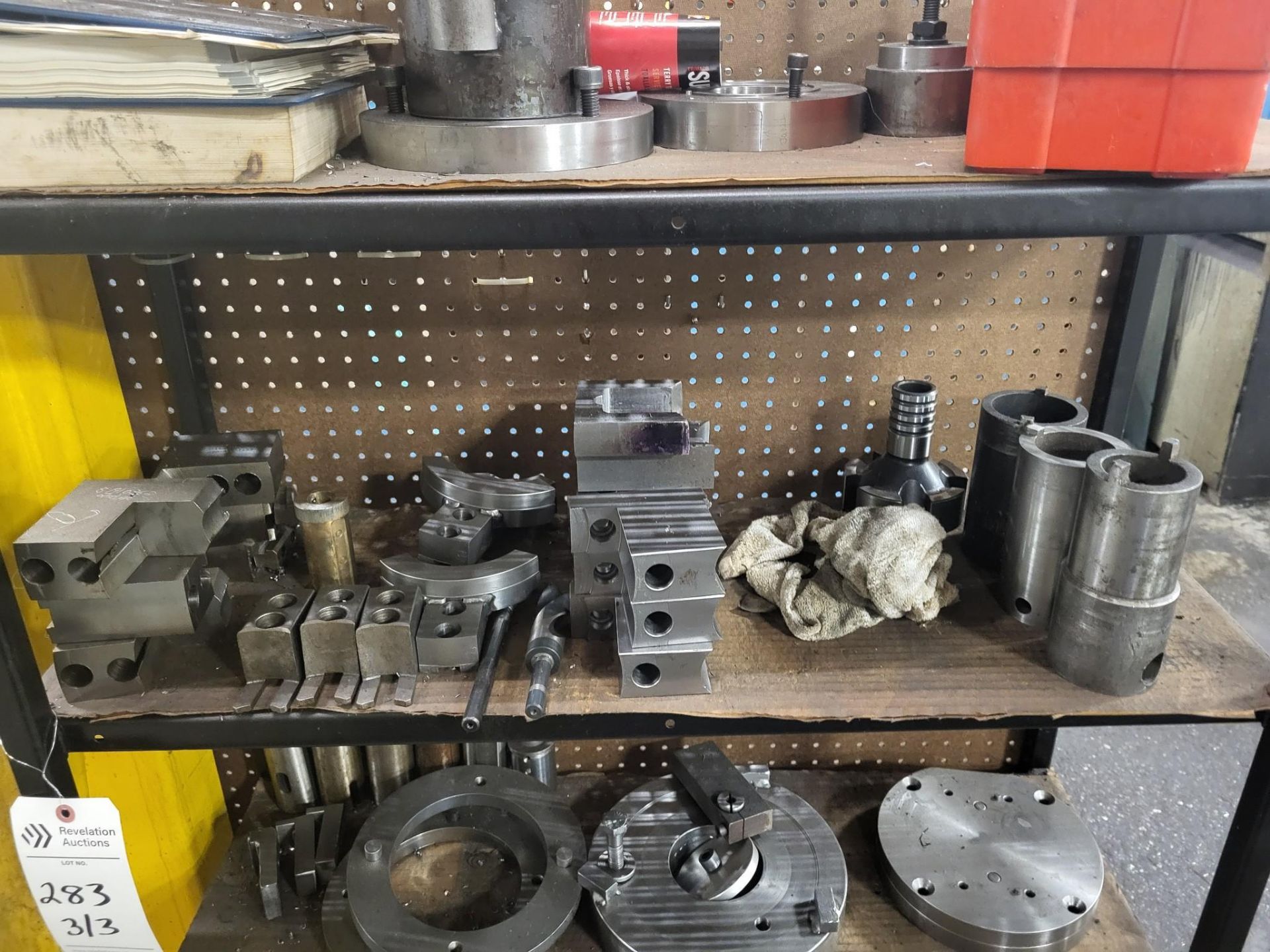 LARGE LOT OF VICES, CHUCK JAWS AND WORKHOLDING - Image 19 of 22