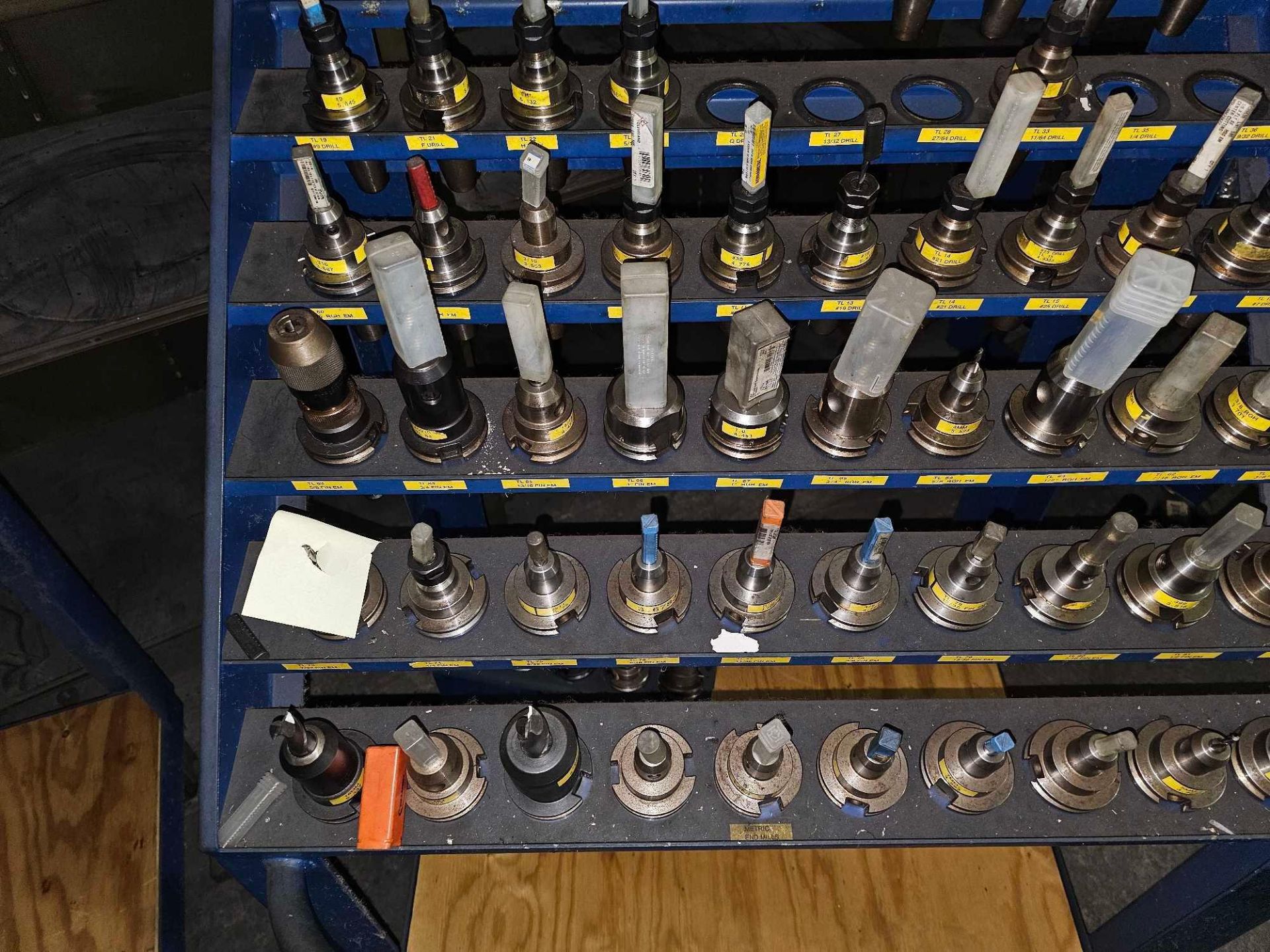 CAT40 TOOL HOLDERS WITH CART - Image 6 of 8