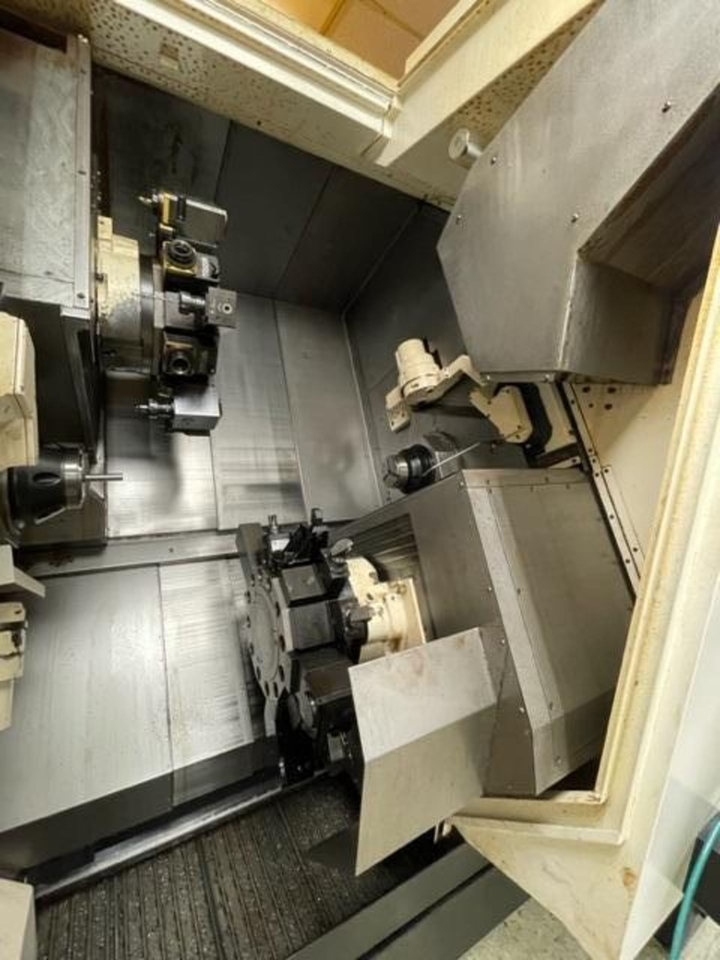 2019 MAZAK HQR-250MSY DUAL SPINDLE, DUAL TURRET CNC TURNING CENTER, WITH BAR FEEDER - Image 5 of 12