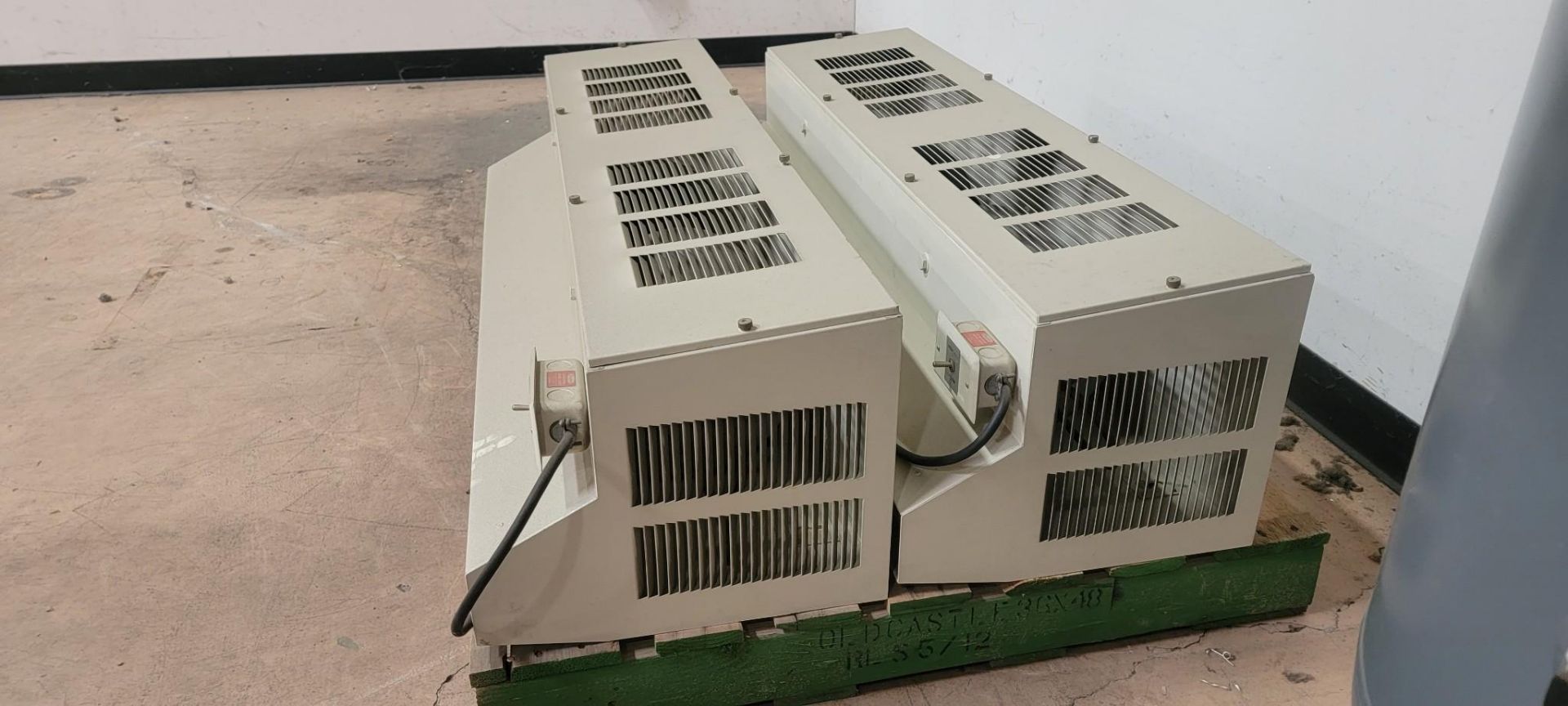 (2) DAYTON 48" AIR CURTAINS MODEL 3C670 - Image 2 of 5