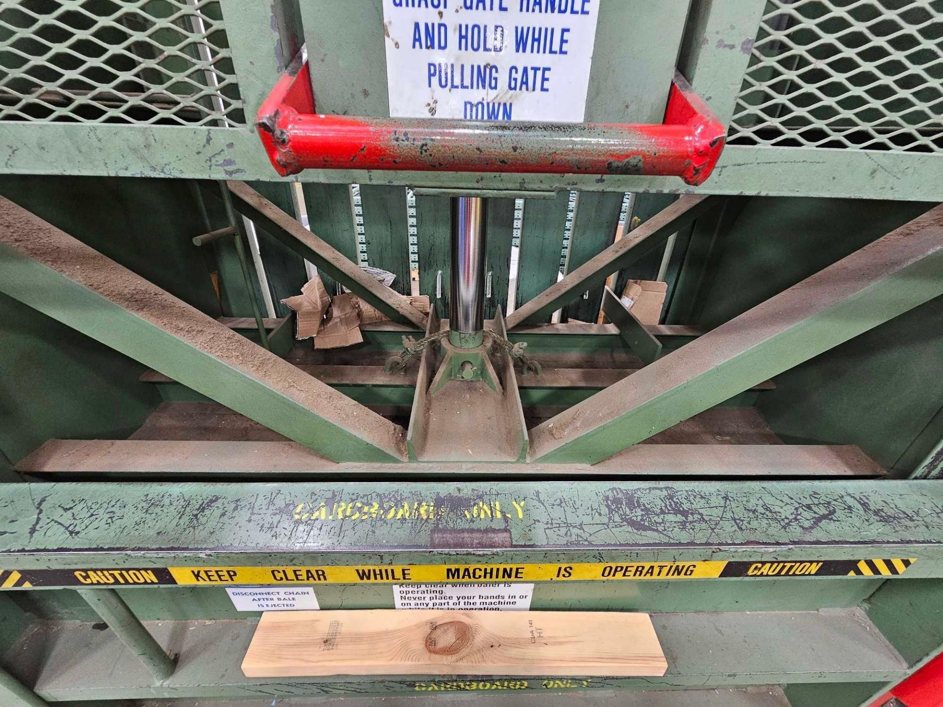 FOX BALER CARDBOARD BALER - Image 8 of 8