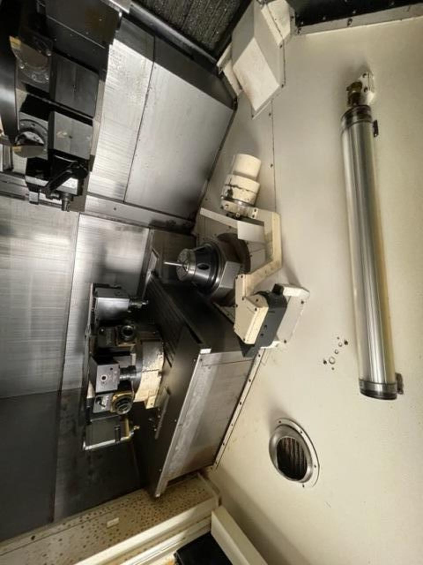 2019 MAZAK HQR-250MSY DUAL SPINDLE, DUAL TURRET CNC TURNING CENTER, WITH BAR FEEDER - Image 4 of 12