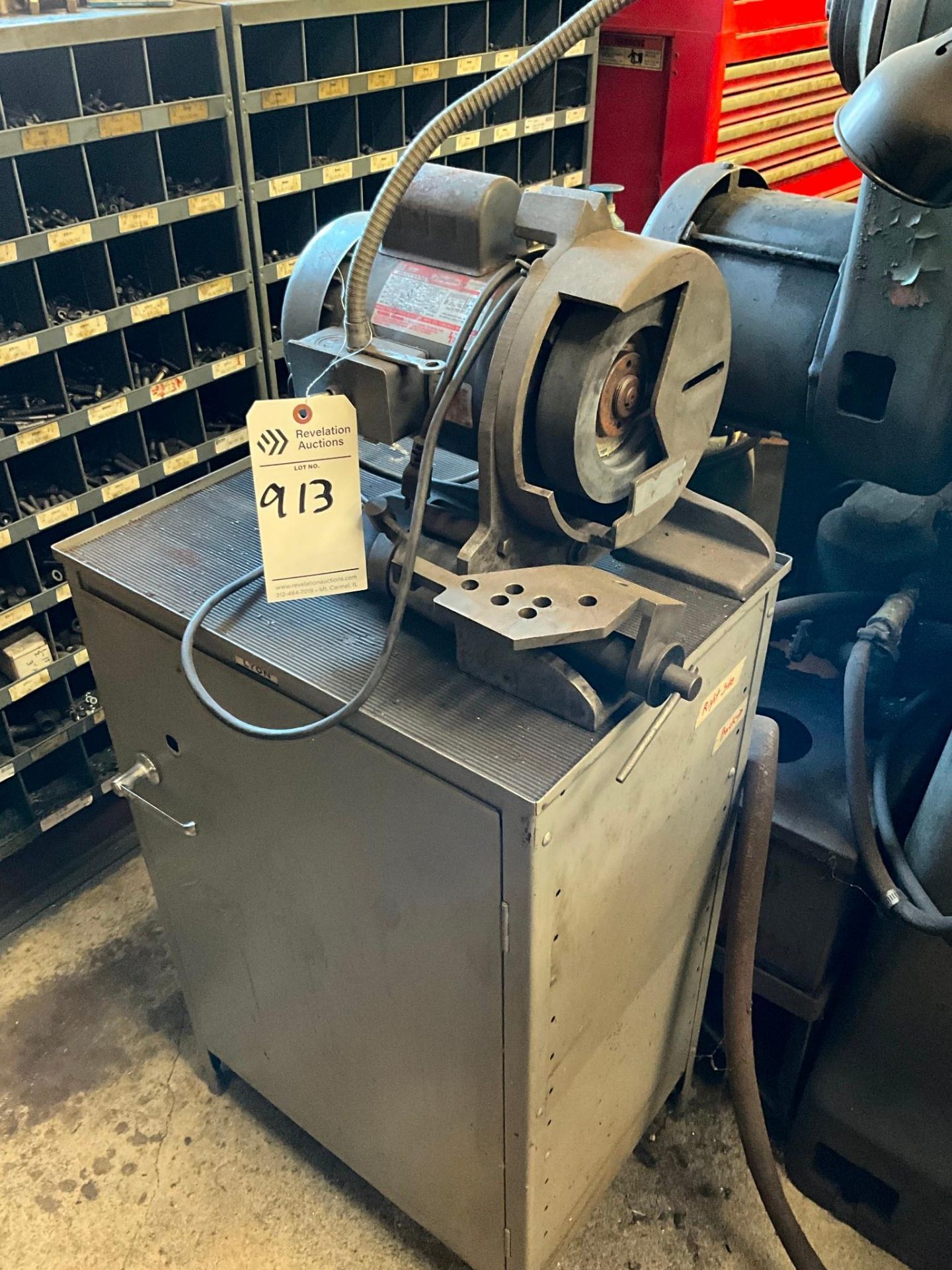 DAYTON BENCH GRINDER