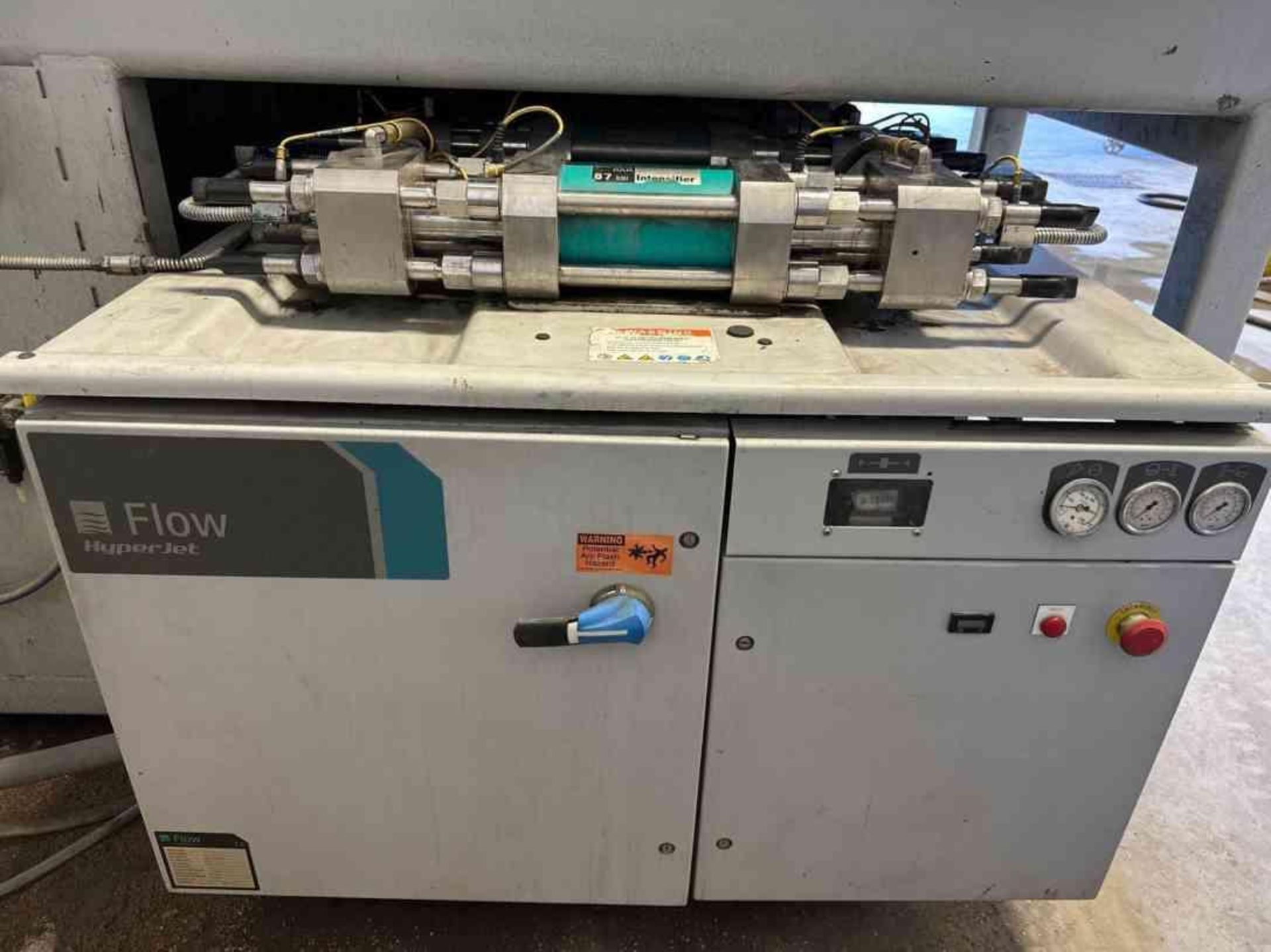 6.5' X 13’ FLOW MACH 3 4020 DWJ DYNAMIC WATERJET, 2015 - 20K IN SPARE PARTS! - Image 11 of 27