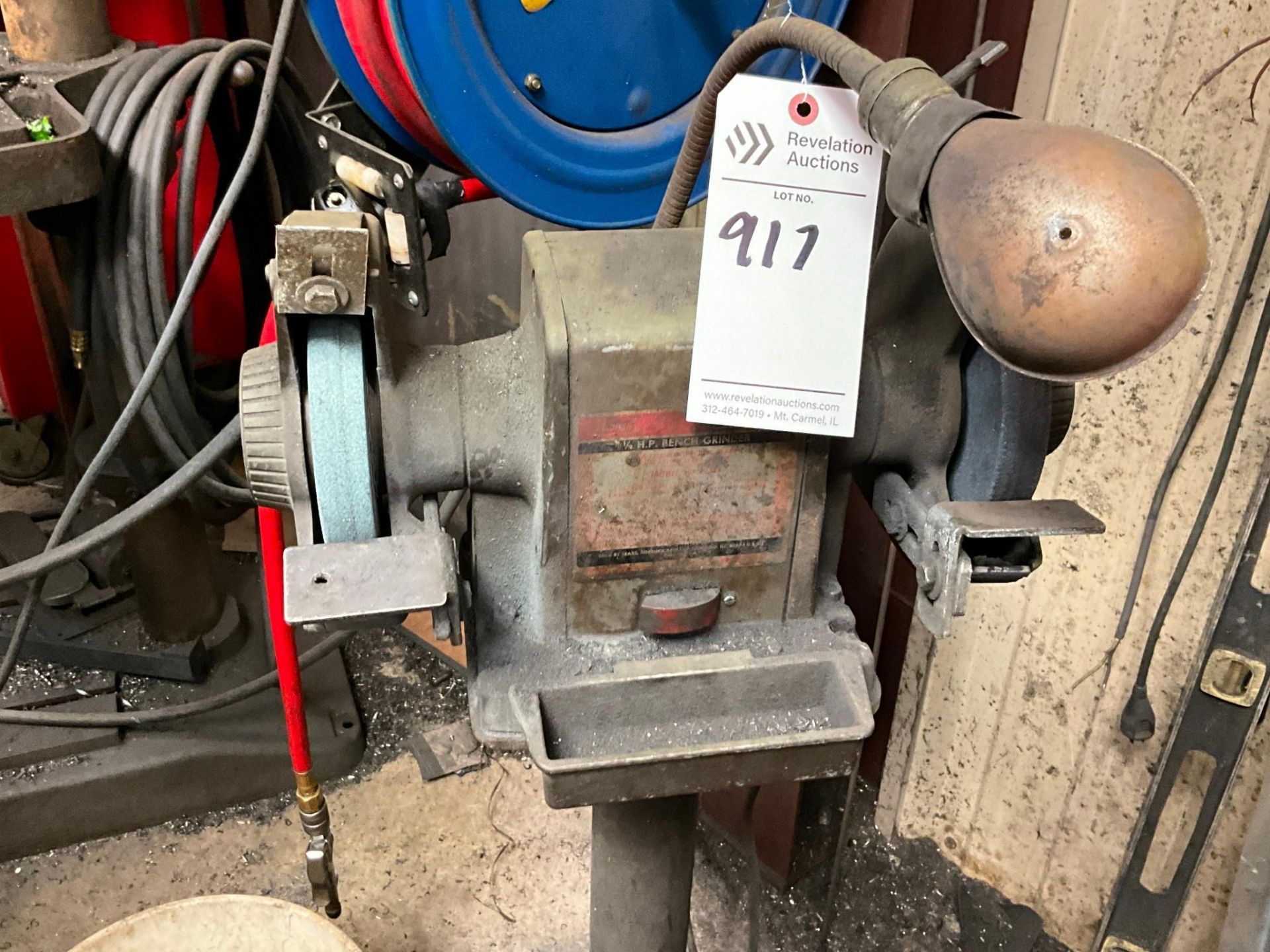 1/2 H.P. BENCH GRINDER