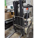 CROWN SC SERIES ELECTRIC FORKLIFT