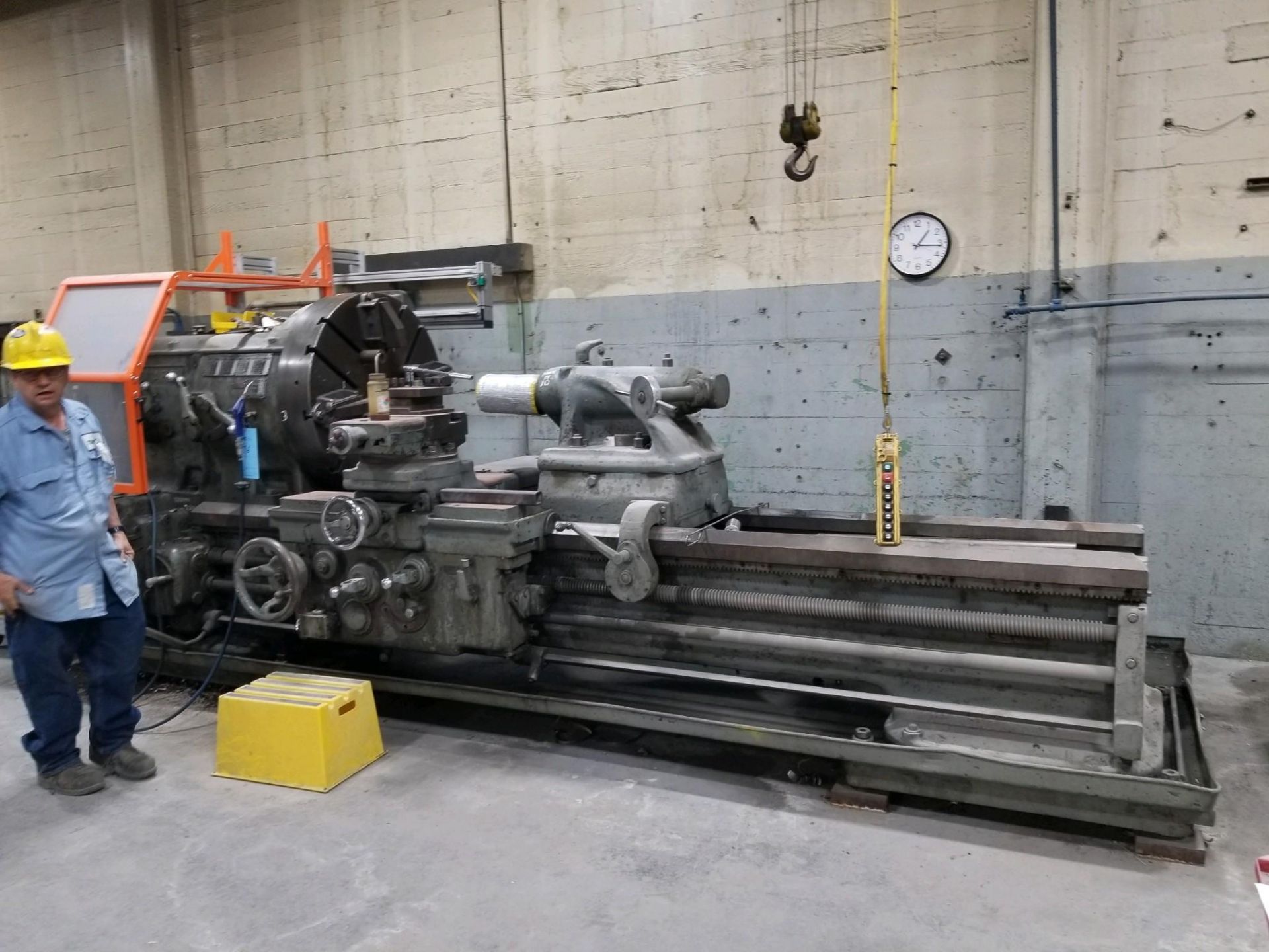 40″ X 72″ ENGINE LATHE, MONARCH, 1952 – MODEL 32NN, 40 HP