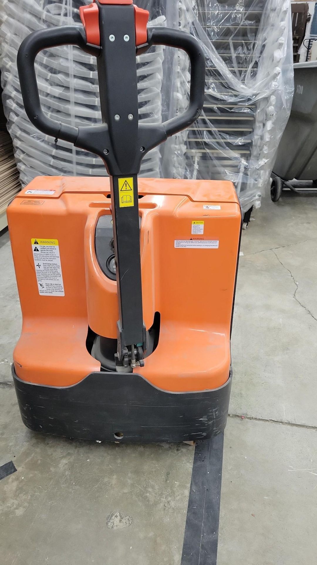 DAYTON ELECTRIC PALLET JACK