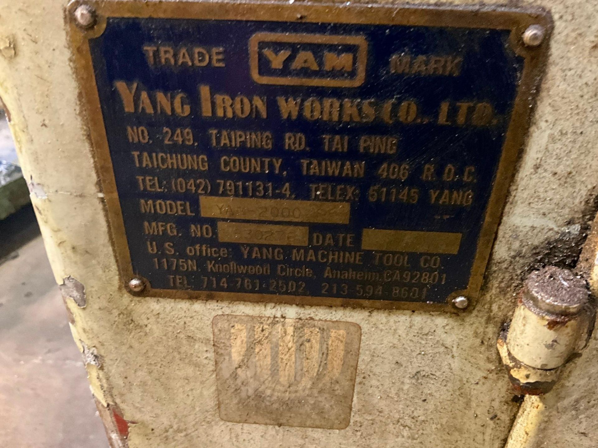 YANG IRON WORKS 10" X 96" MODEL YAM-2000 ENGINE LATHE - Image 16 of 17