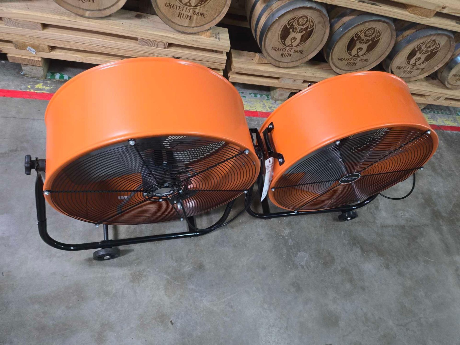 (2) COMMERCIAL ELECTRIC 25" FANS - Image 3 of 9