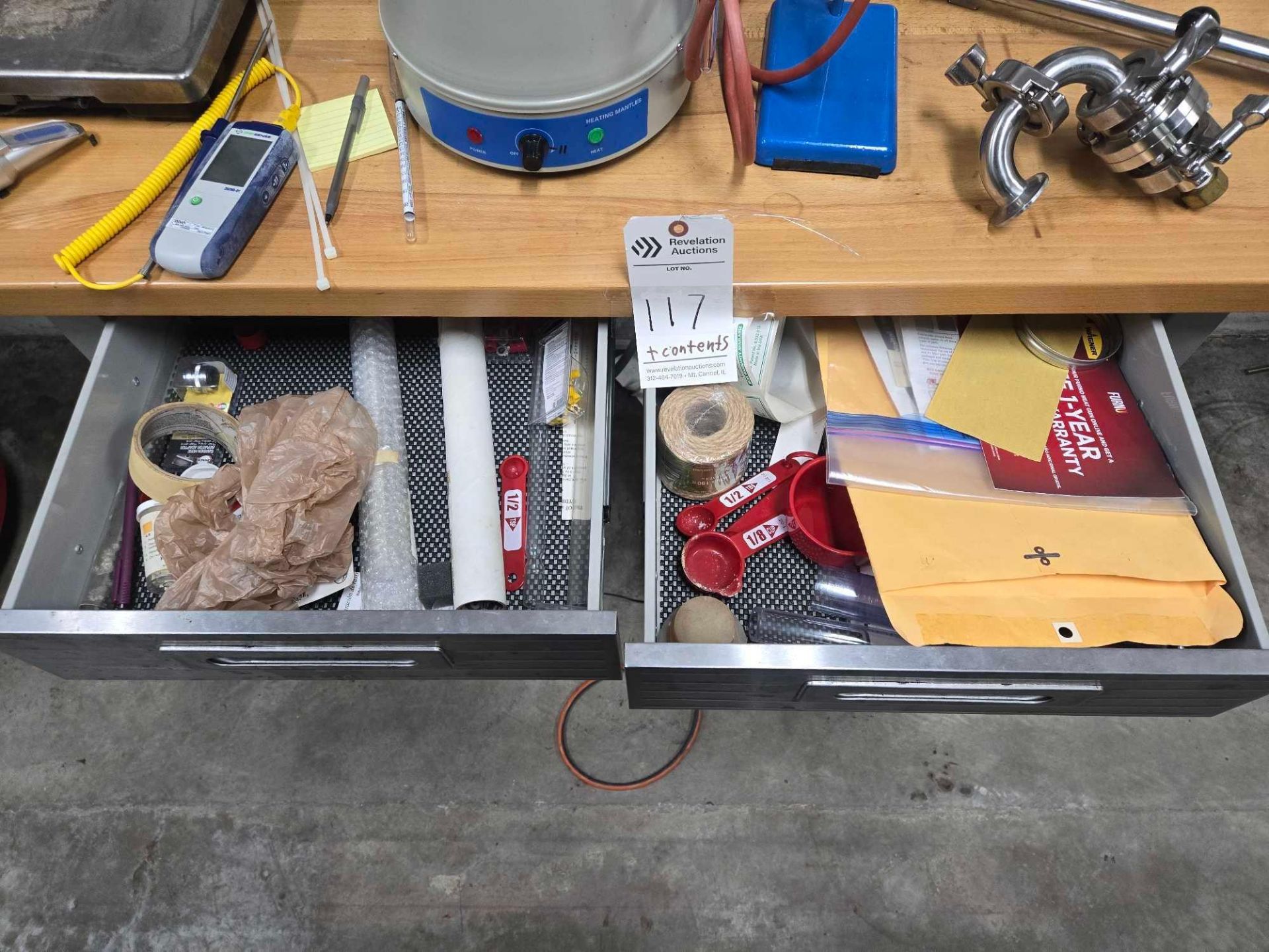 WORK CABINET AND ALL CONTENTS. TESTING AND MEASURING EQUIPMENT - Image 22 of 22