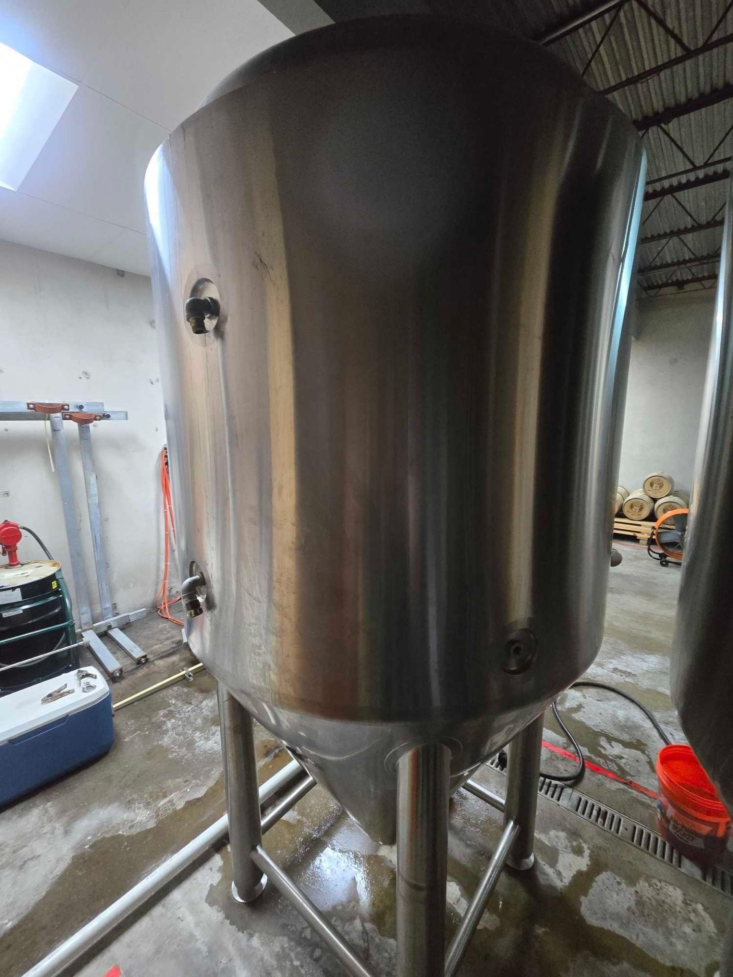 ABS COMMERCIAL15BBL STAINLESS STEEL CONE BOTTOM TANK MFG. 2017 #2 - Image 9 of 15