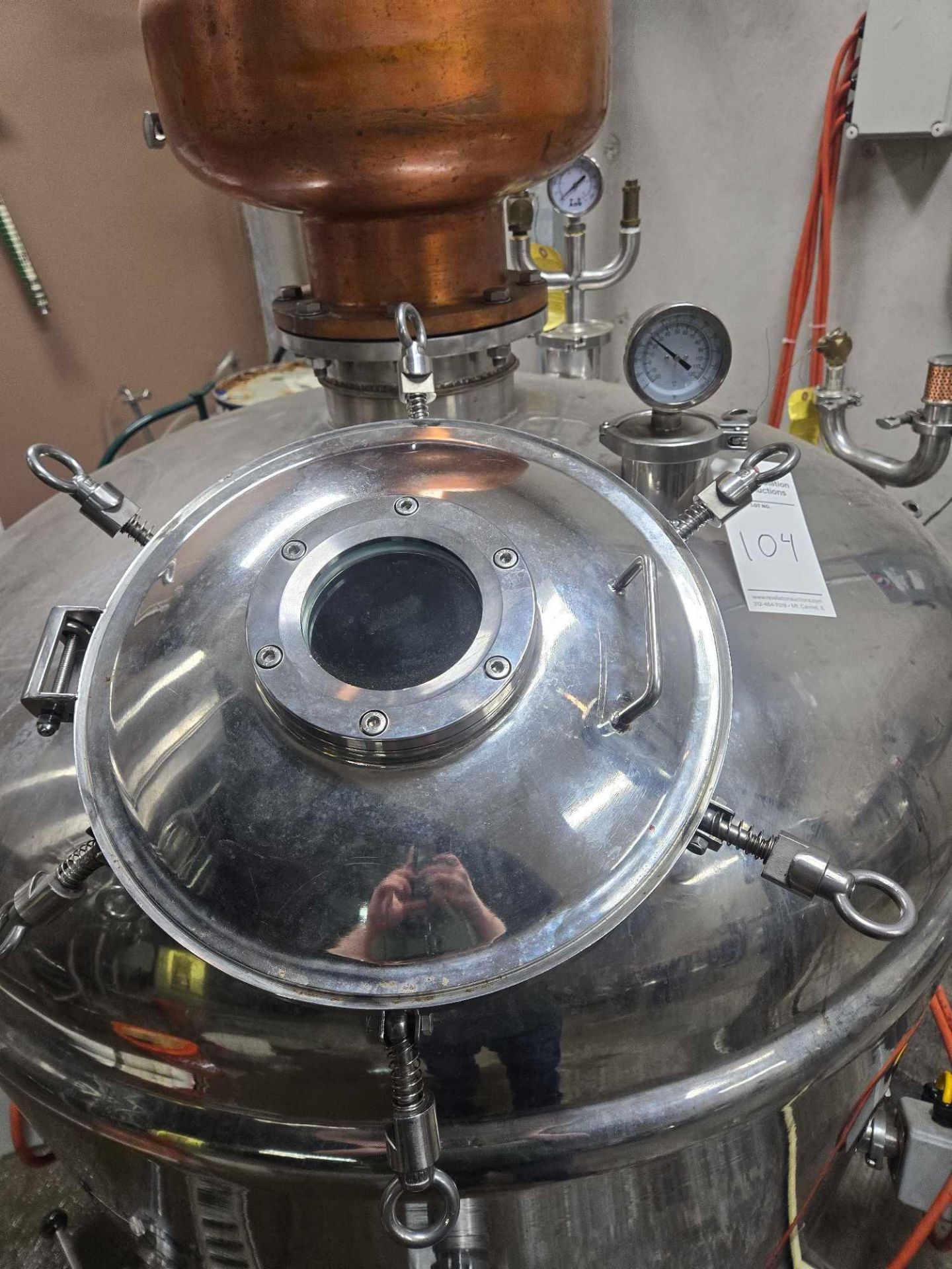 STAINLESS STEEL ELECTRIC POT STILL W/ COPPER ALEMBIC & CONDENSER APPROX. 300 GALLONS - Image 21 of 23
