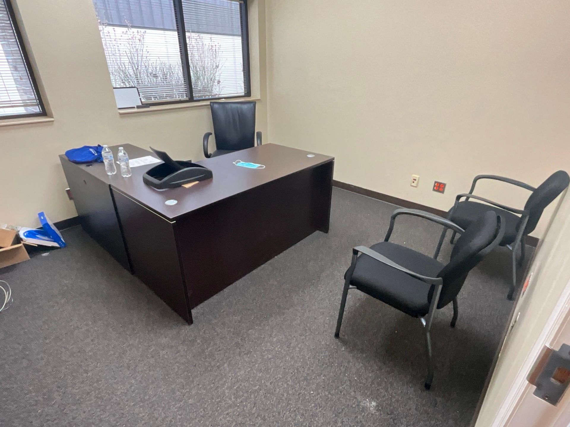 OFFICE FURNITURE - Image 22 of 26