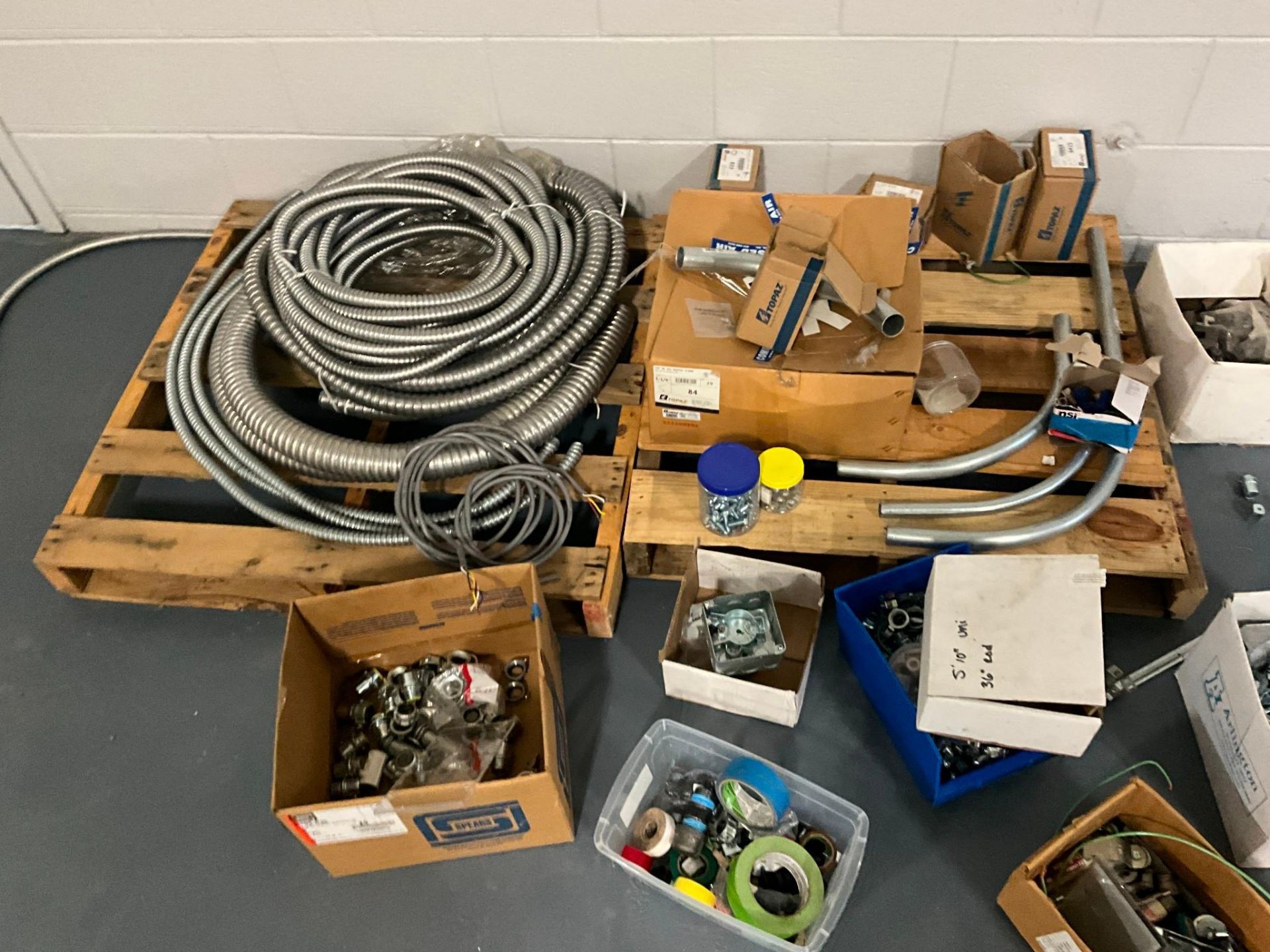 ASSORTED ELECTRICAL PIPES, FLEXIBLE HOSE, WIRES, AND ACCESSORIES - Image 8 of 20