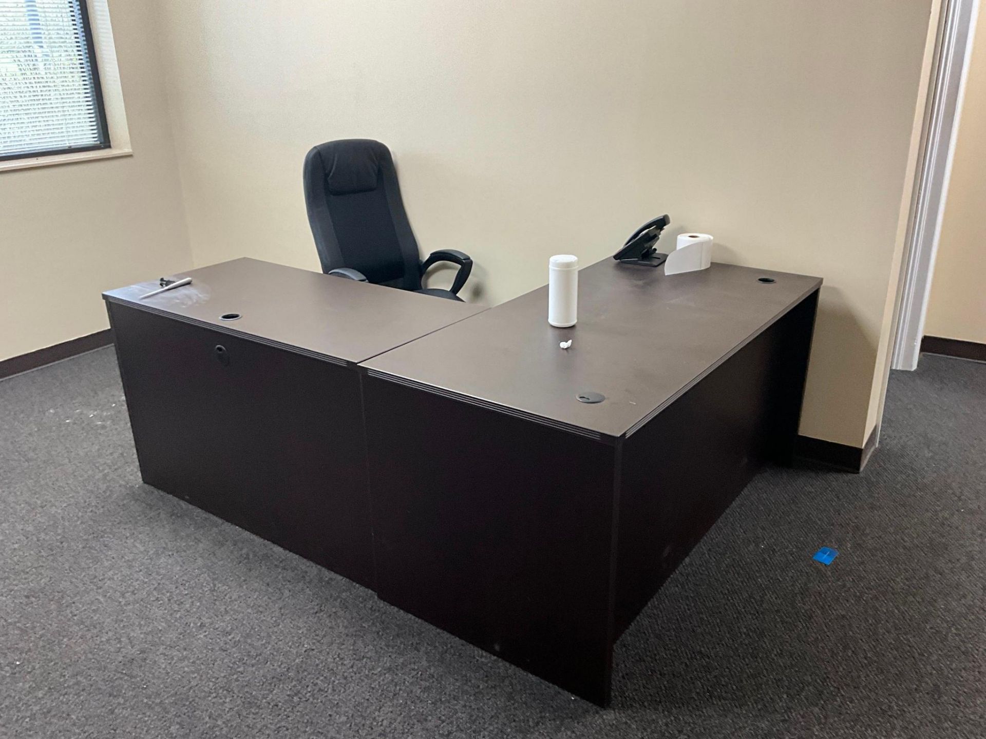 OFFICE FURNITURE - Image 10 of 26