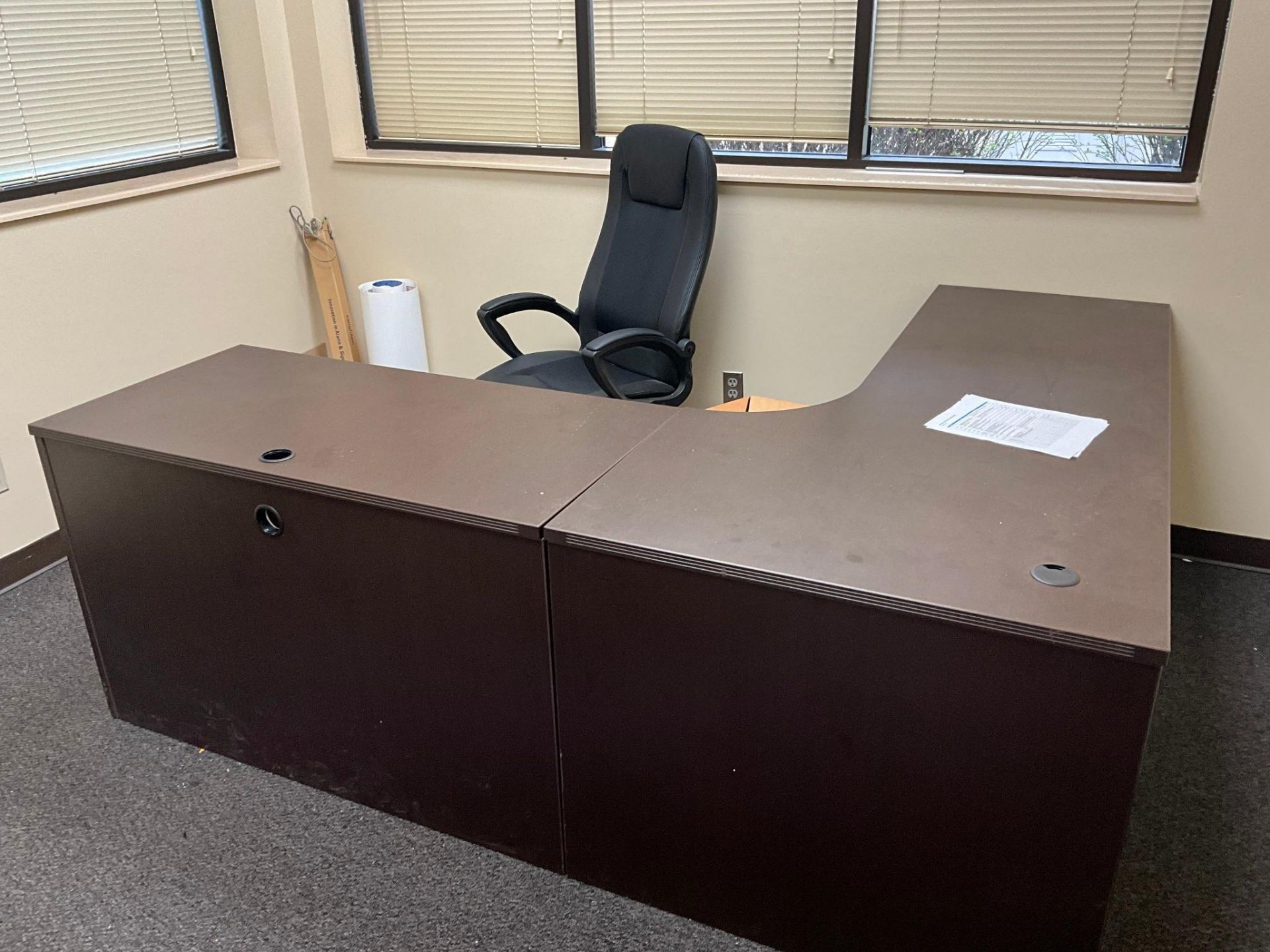 OFFICE FURNITURE - Image 21 of 26