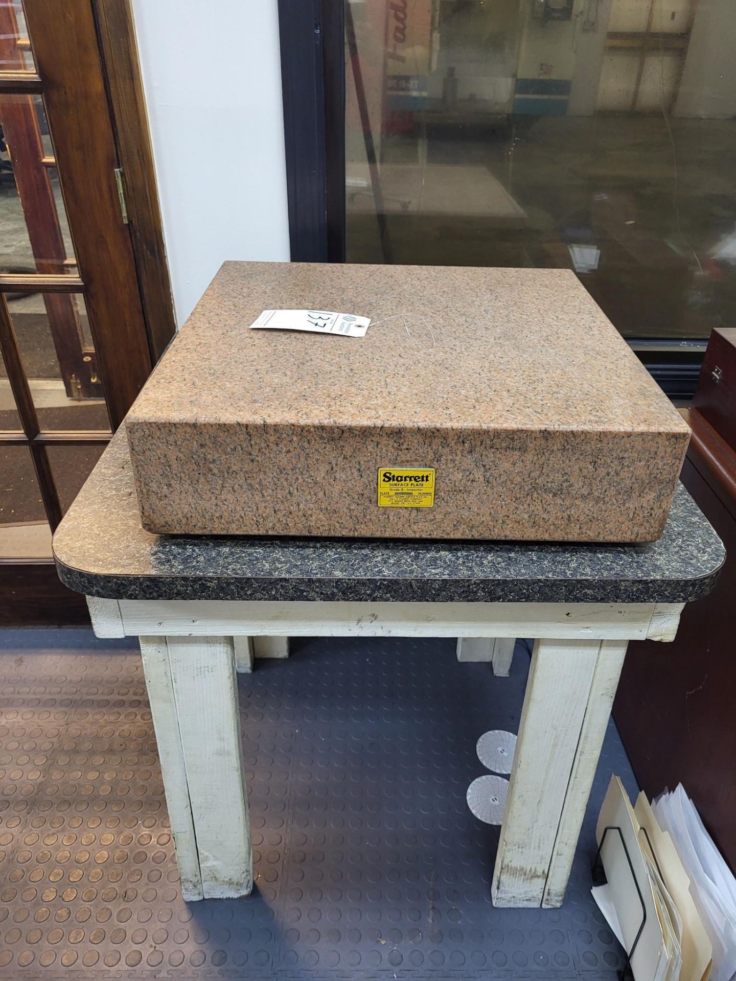 STARRETT GRANITE SURFACE PLATE, APPROX 24" X 24" X 6" - Image 2 of 8