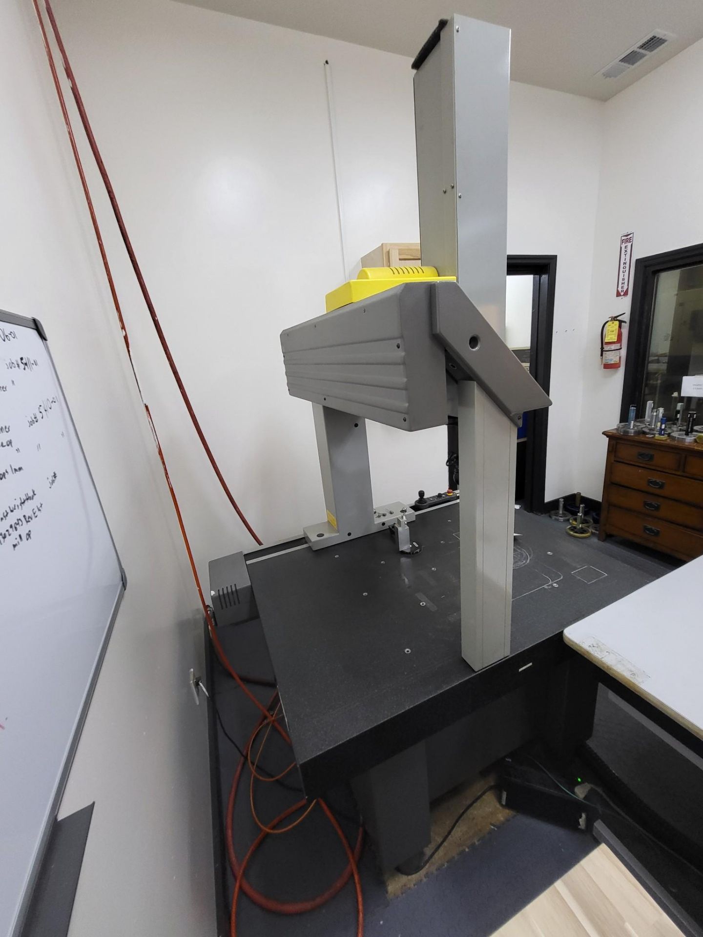 BROWN & SHARPE MISTRAL 775 COORDINATE MEASURING MACHINE, 2001 - Bild 3 aus 17