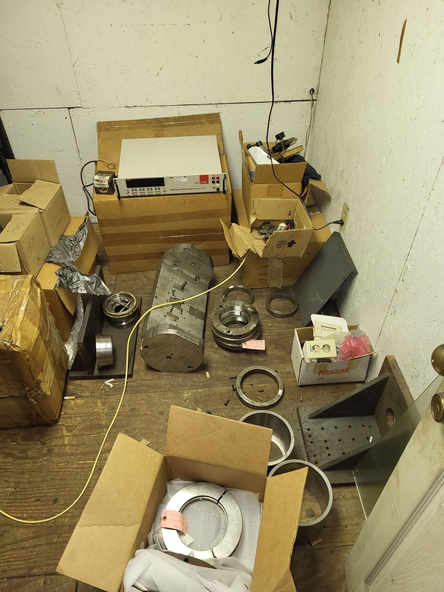 CONTENTS OF STORAGE ROOM, INSPECTION - Bild 2 aus 19