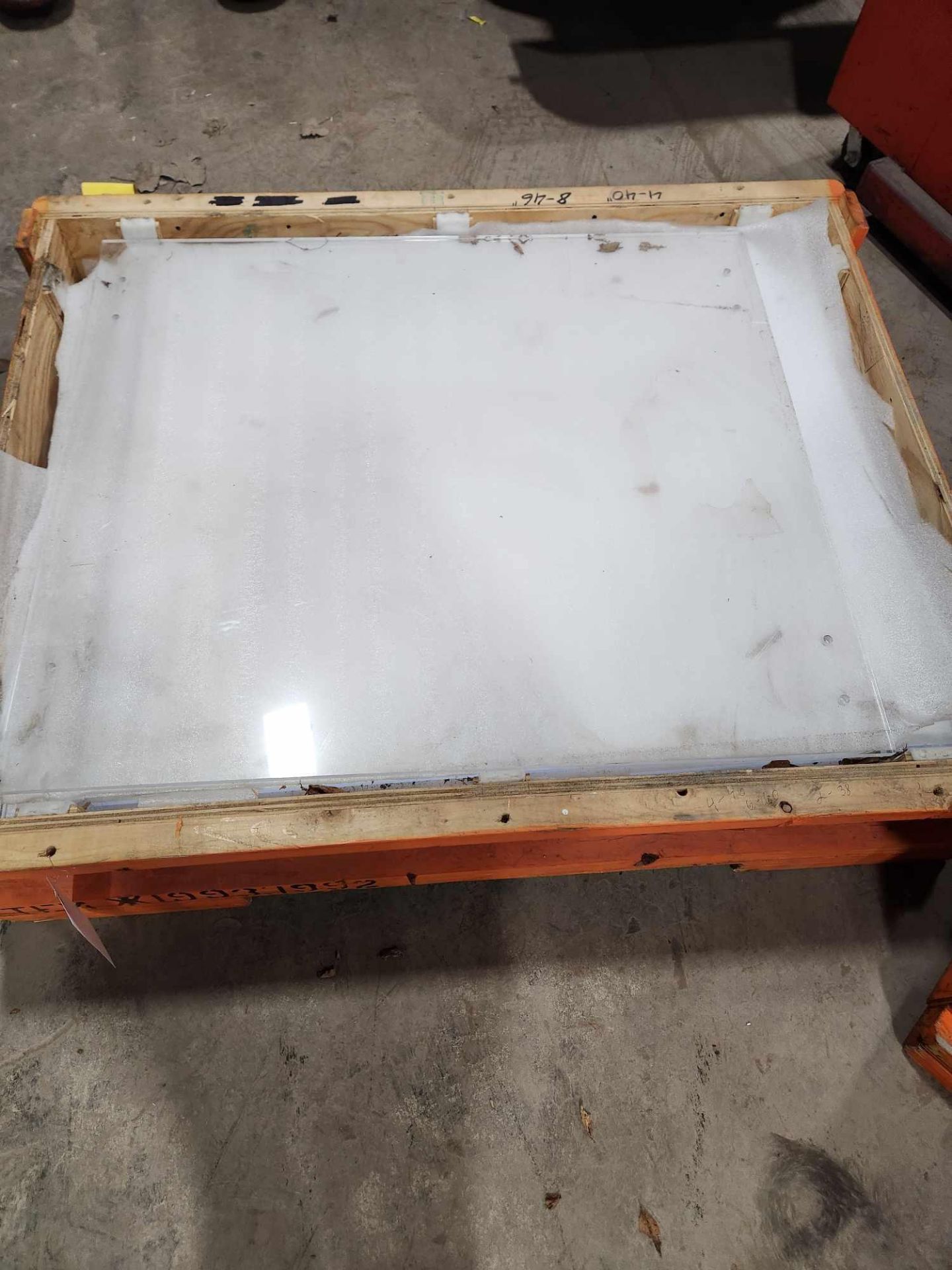 LARGE LOT OF PLEXIGLASS