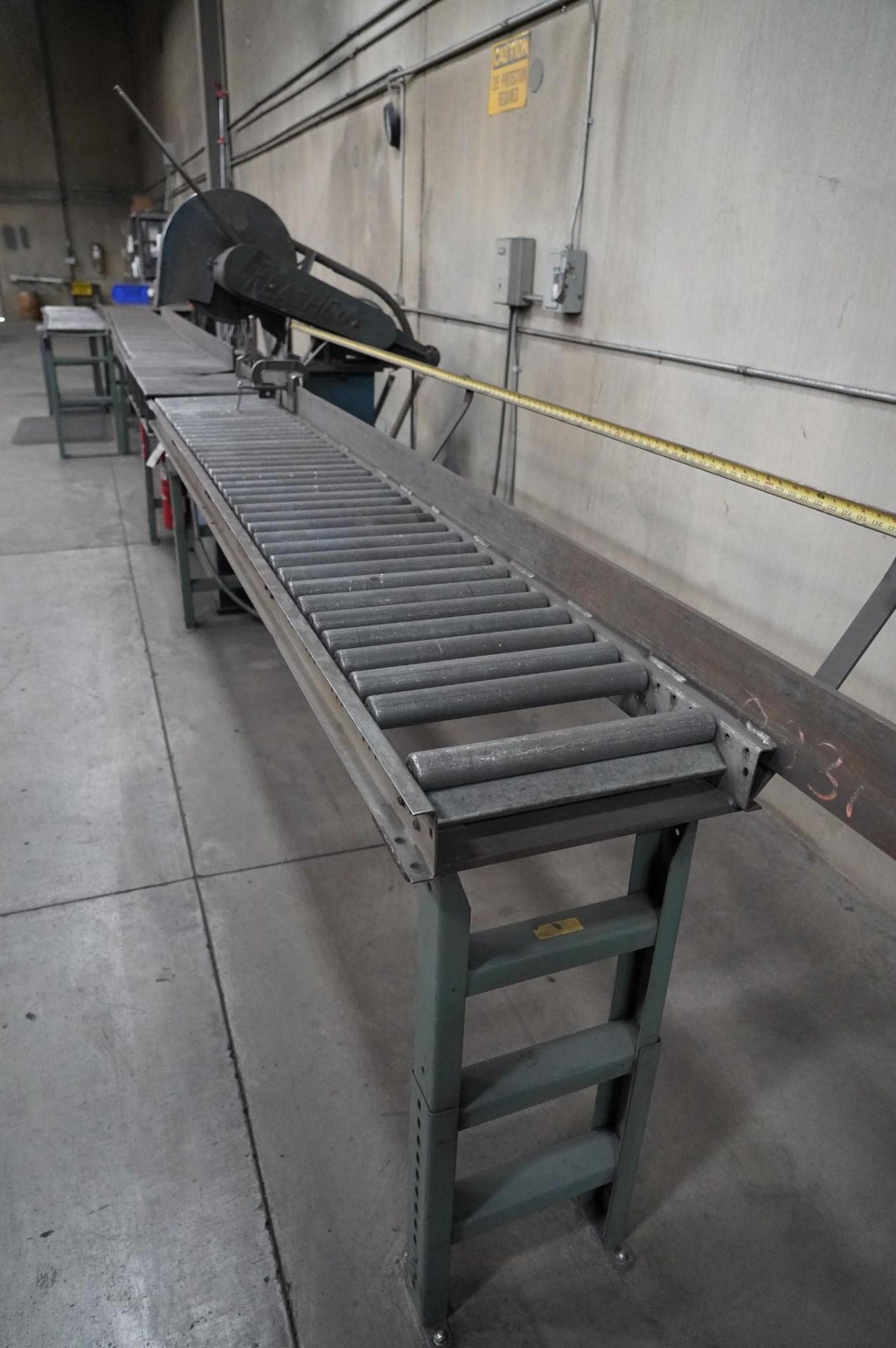 FLASHCUT HEAVY DUTY 20'' CHOP SAW WITH ROLLER CONVEYORS - Image 4 of 11