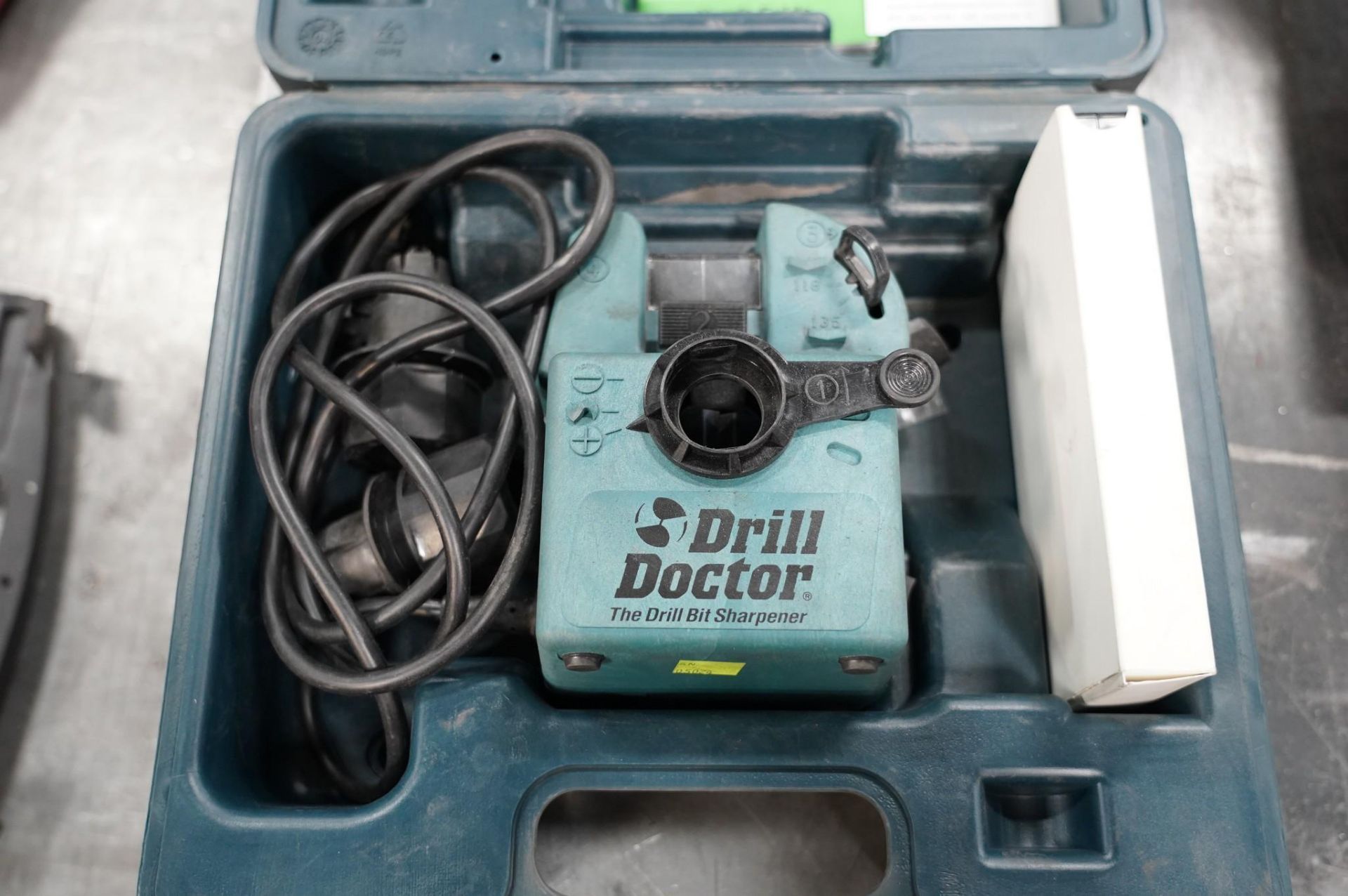 DRILL DOCTOR 750 ELECTRIC DRILL SHARPENER - Image 2 of 4
