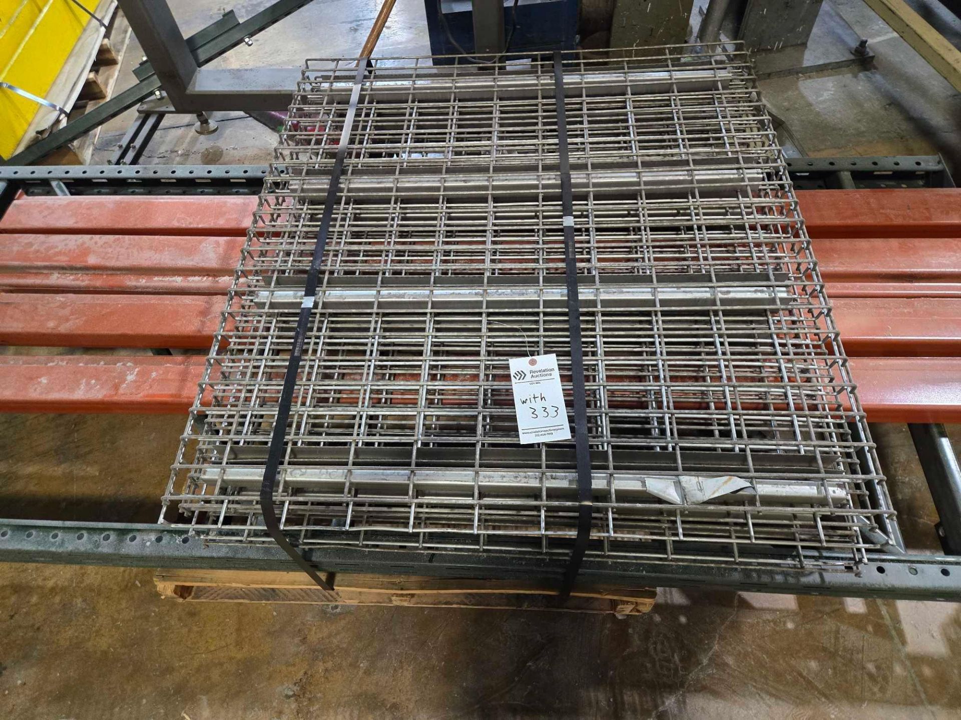 LOT OF ASSORTED DISASSEMBLED PALLET RACKING - Image 17 of 19