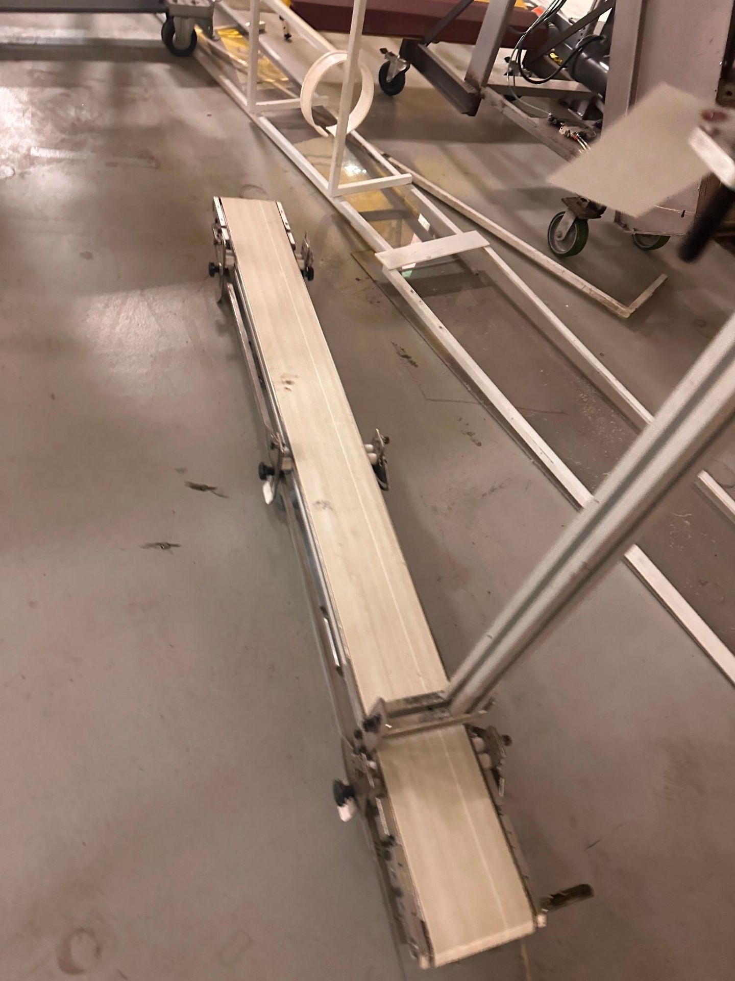 PARTS CONVEYOR - Image 2 of 3