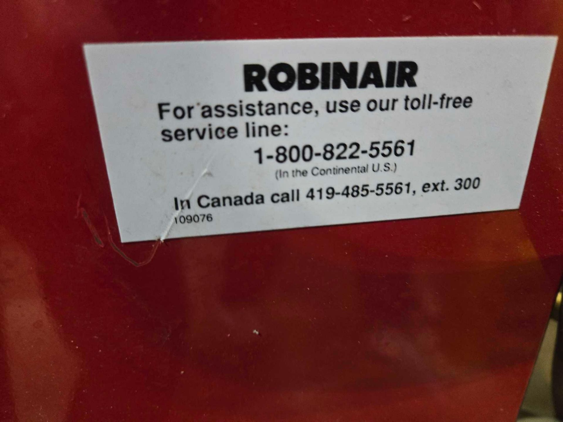 ROBINAIR 17500B REFRIGERANT RECOVERY AND RECYCLING STATION - Image 10 of 13