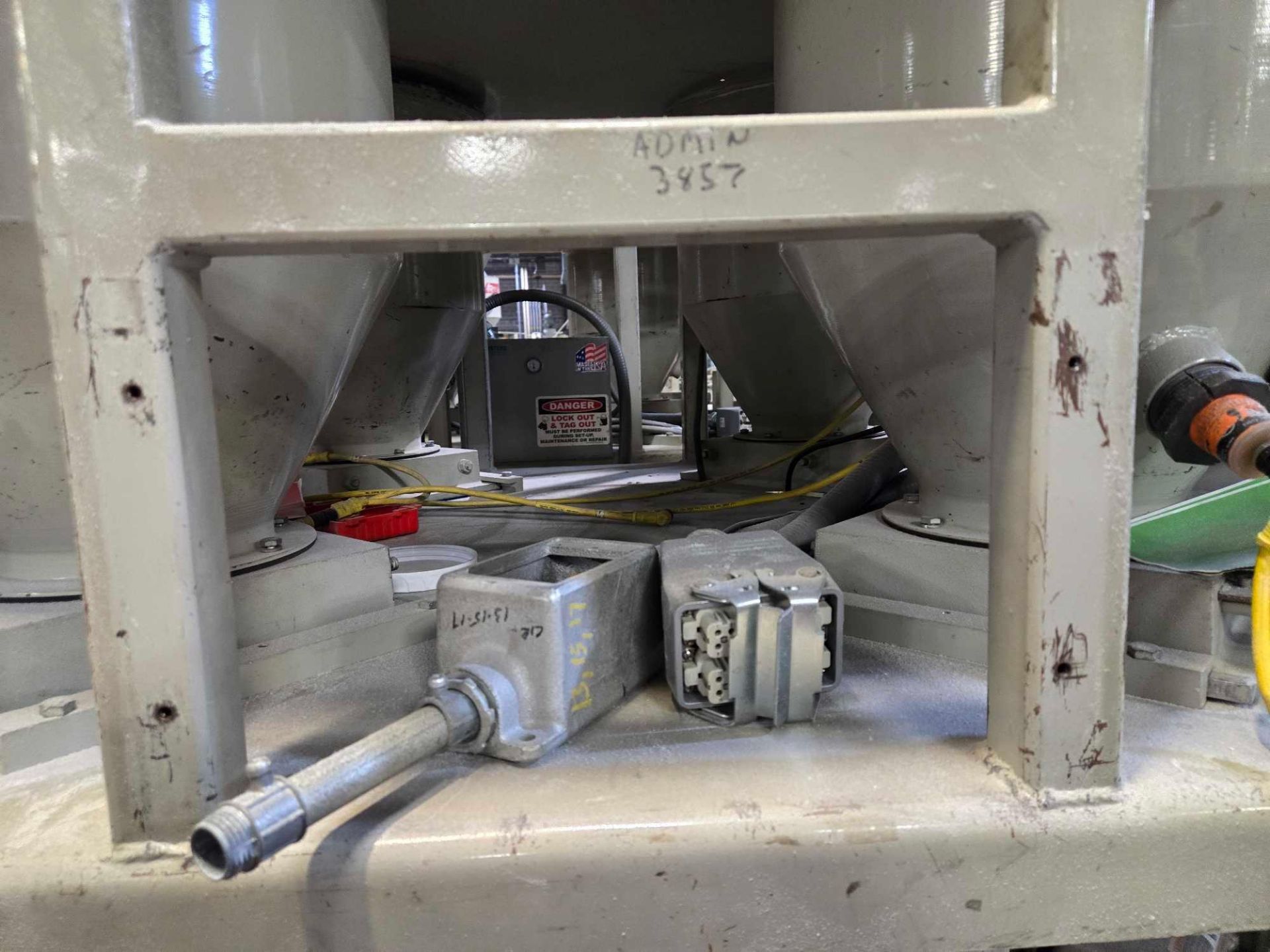 LR SYSTEMS 4 COMPONENT HOPPER - Image 11 of 21