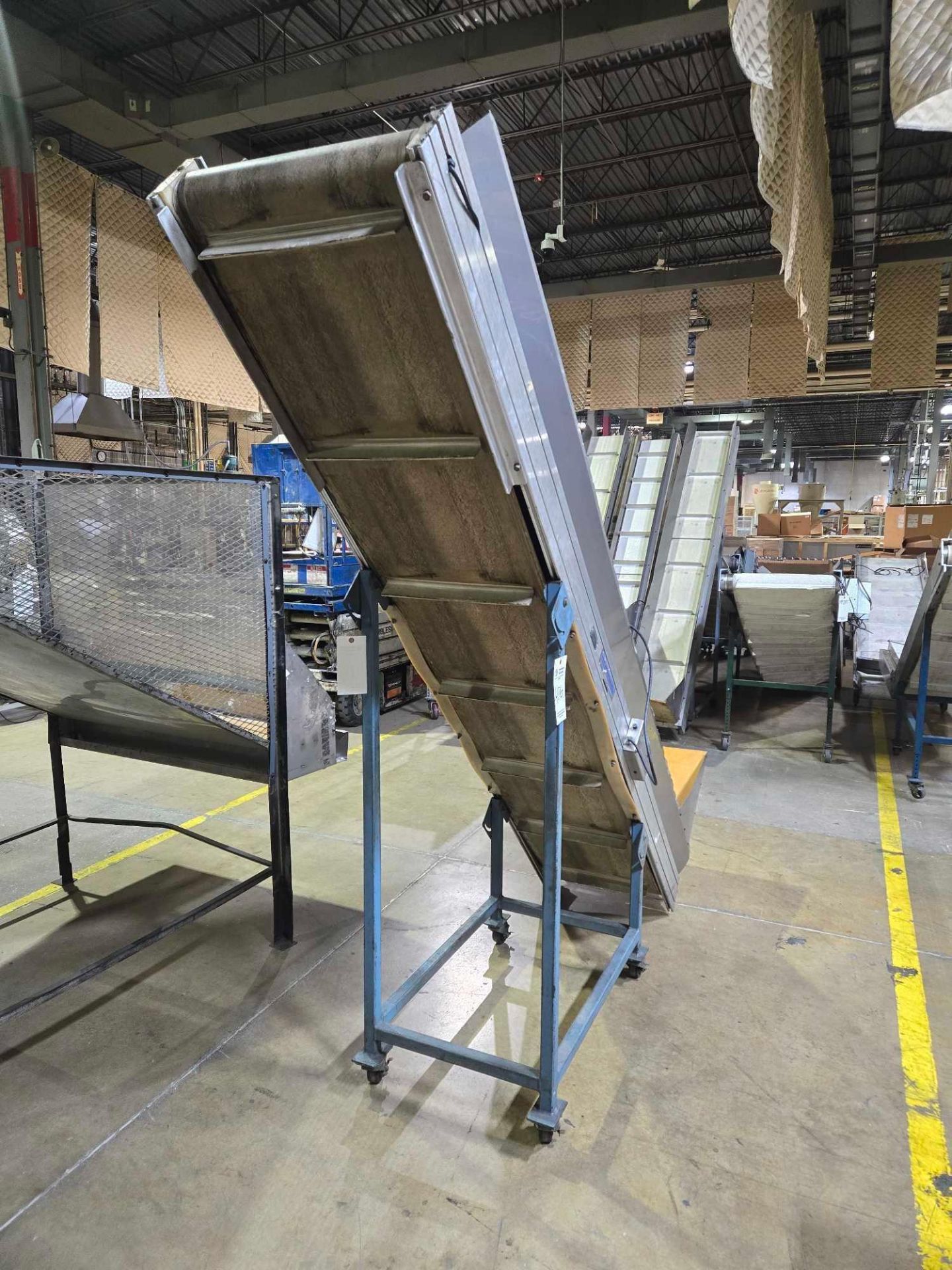 CLEATED INCLINE CONVEYOR - Image 5 of 7