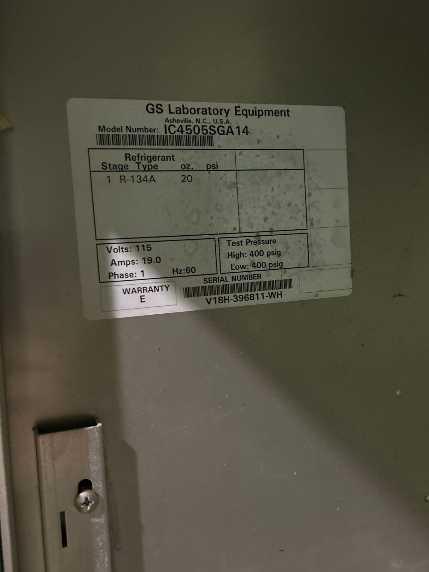 COMMERCIAL LAB REFRIGERATOR - Image 4 of 4