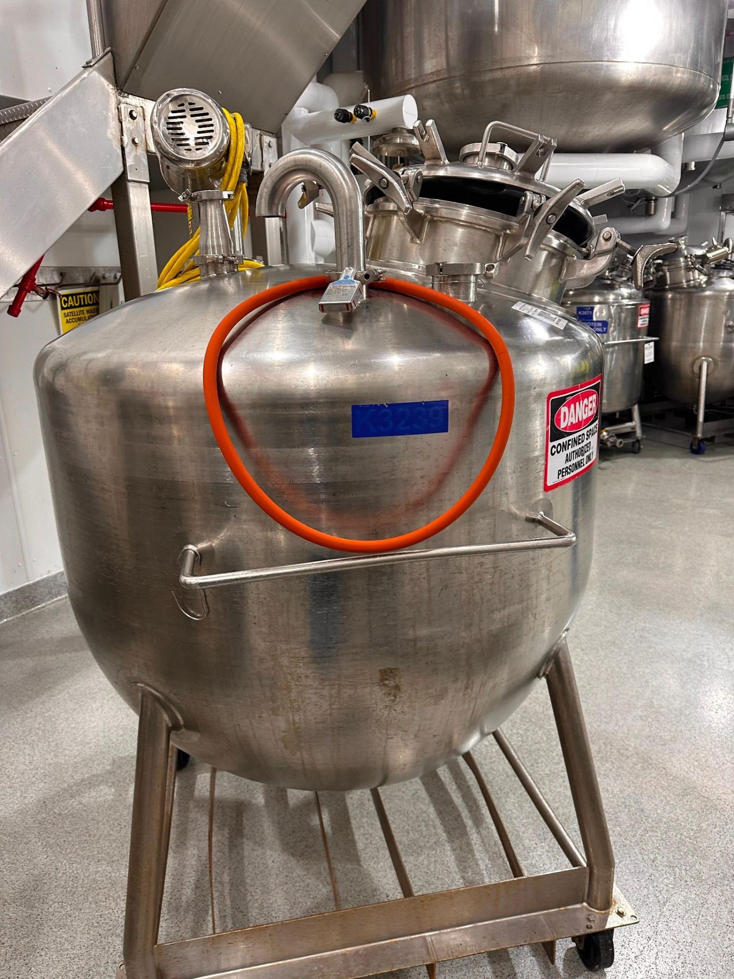 NORTHLAND STAINLESS 800L REACTOR - Image 2 of 10