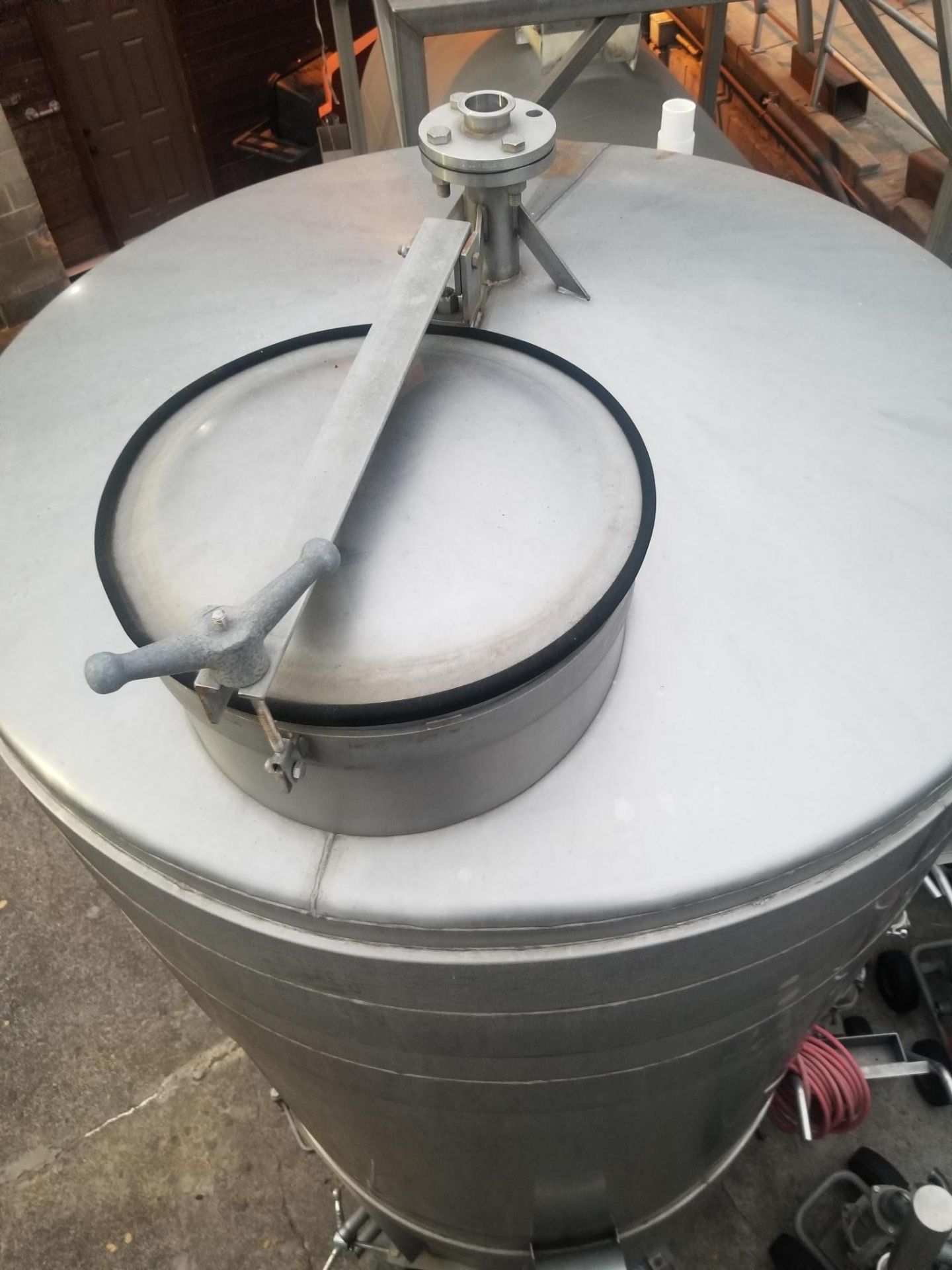 1,485 GALLON STAINLESS TANK - Image 5 of 6