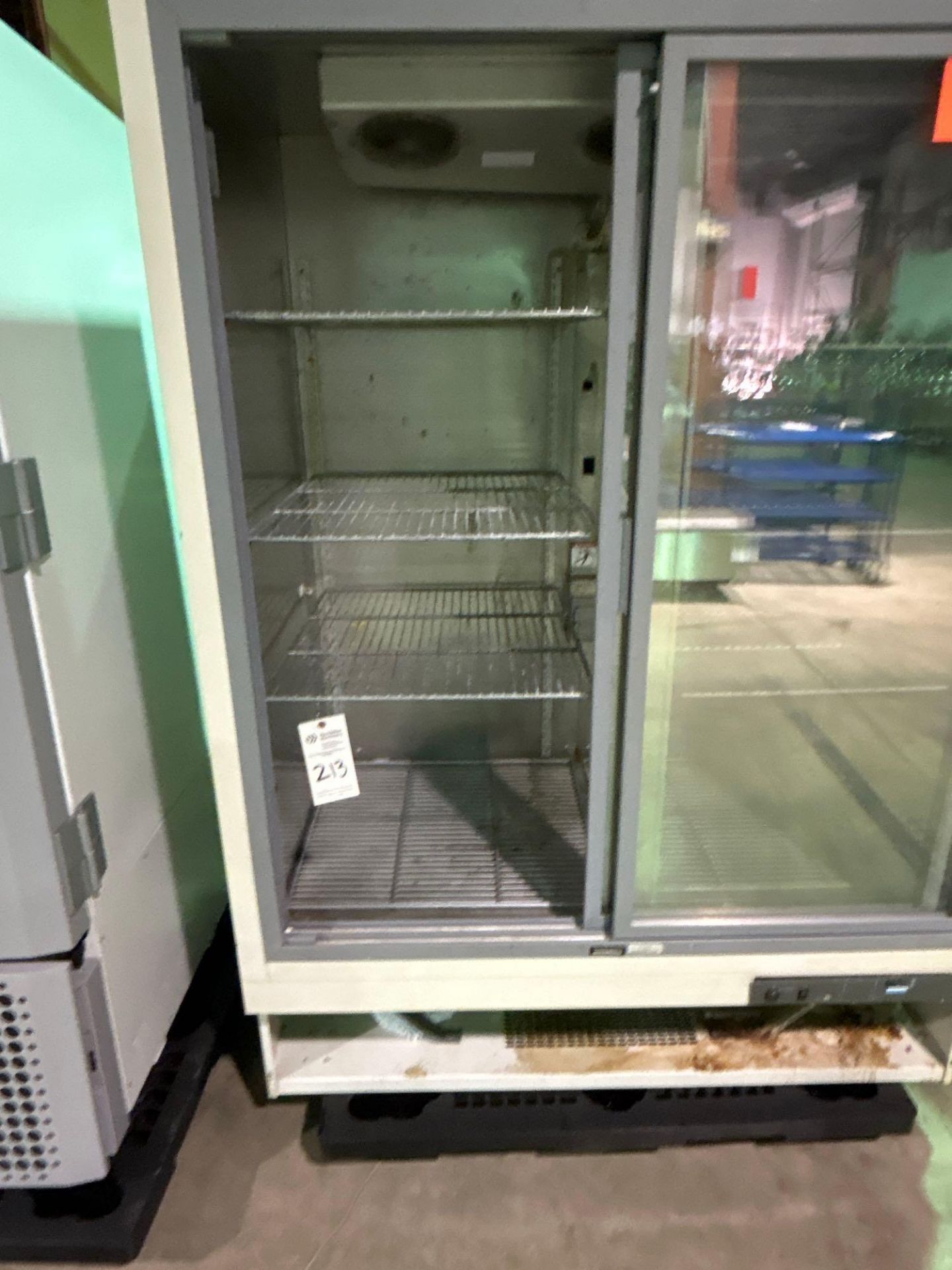 COMMERCIAL LAB REFRIGERATOR - Image 3 of 4
