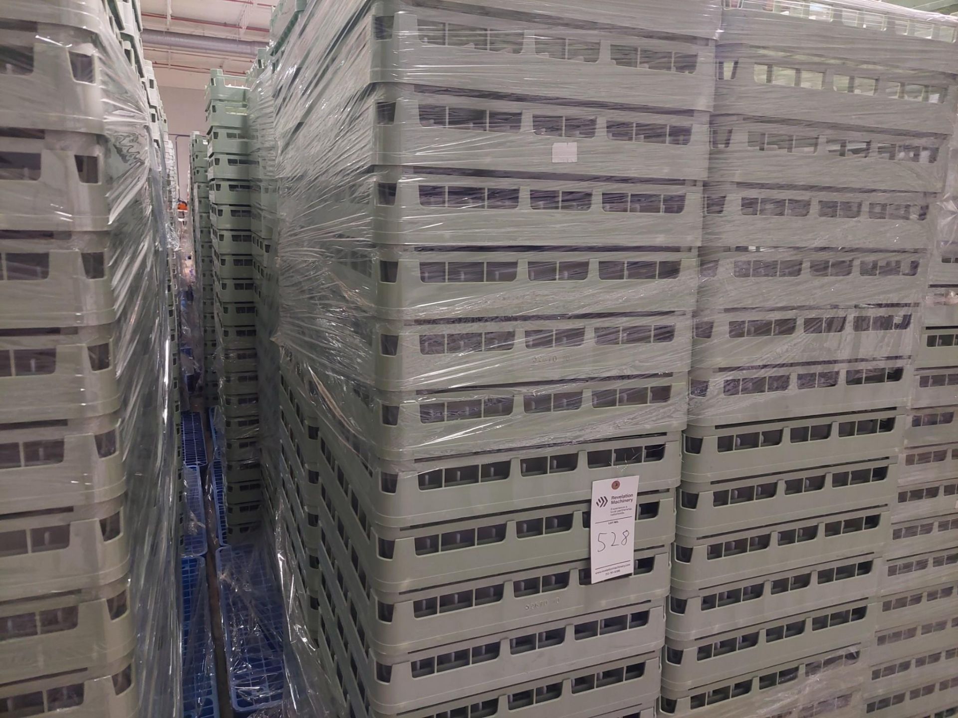 PLASTIC TRAYS APPROX. X14 FULL PALLETS #2 - Image 3 of 5