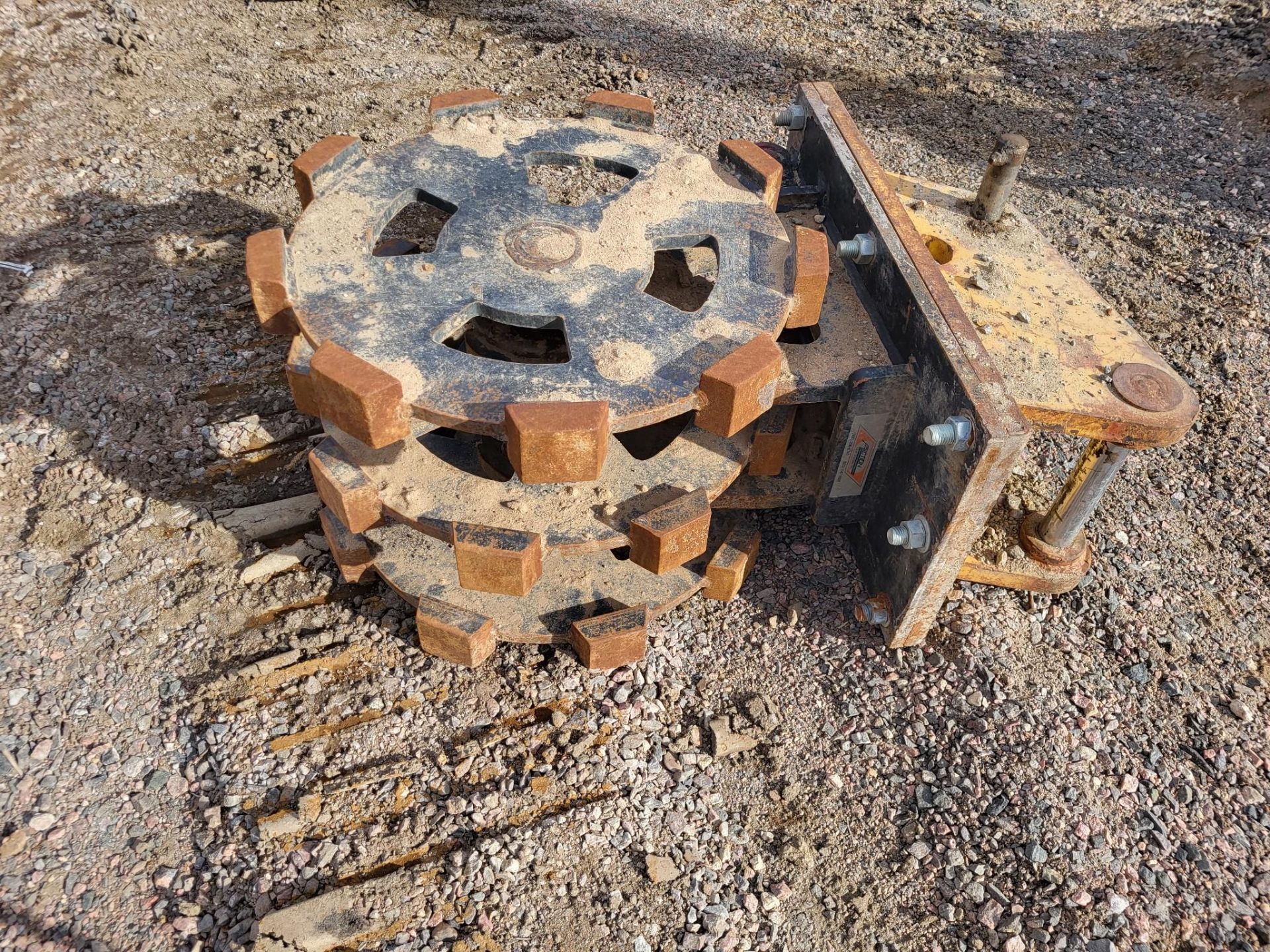 24" ACTION SHEEPSFOOT COMPACTOR WHEEL