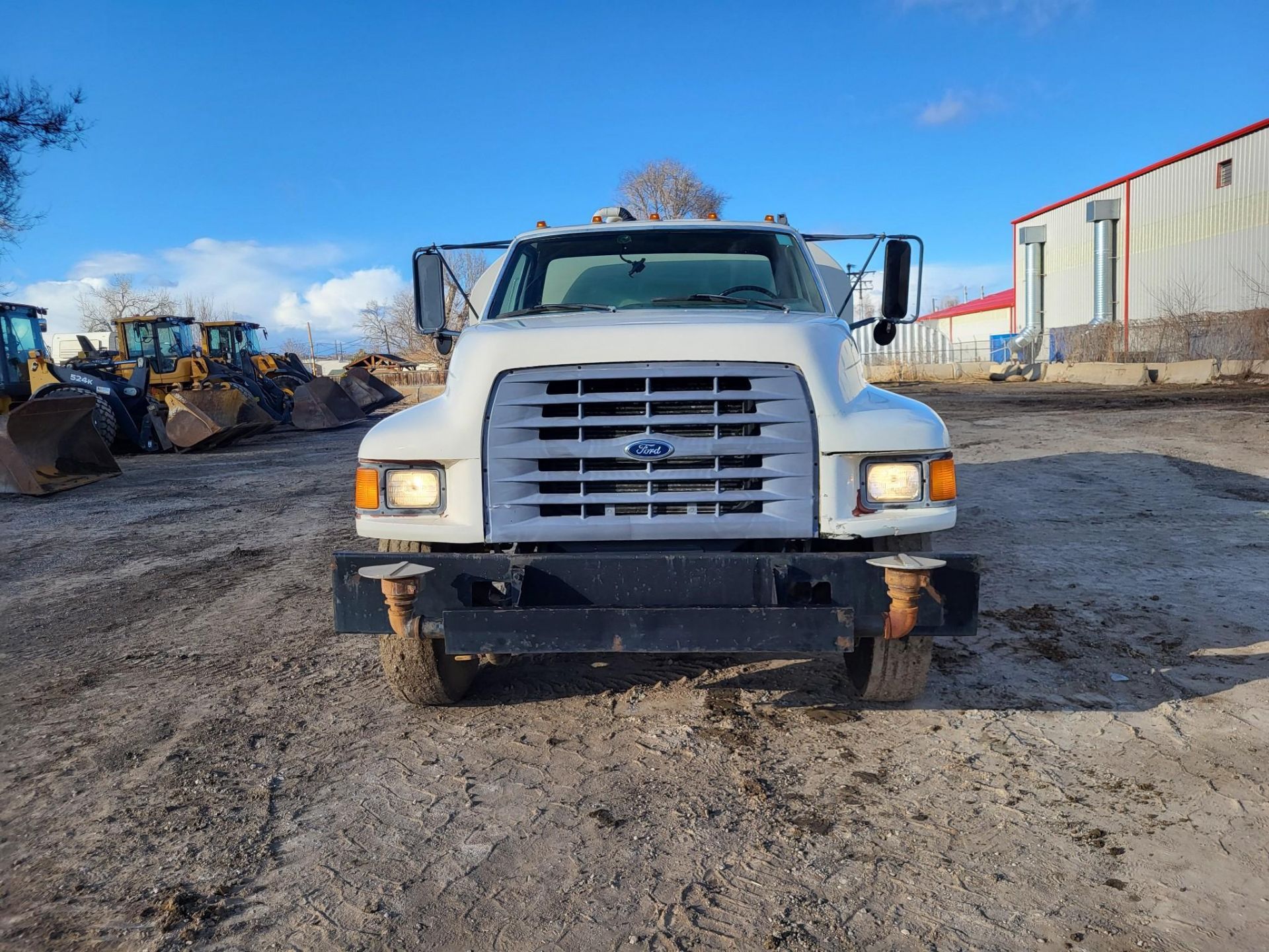 1998 FORD F800 WATER TRUCK, 27,496 MILES - Image 2 of 22