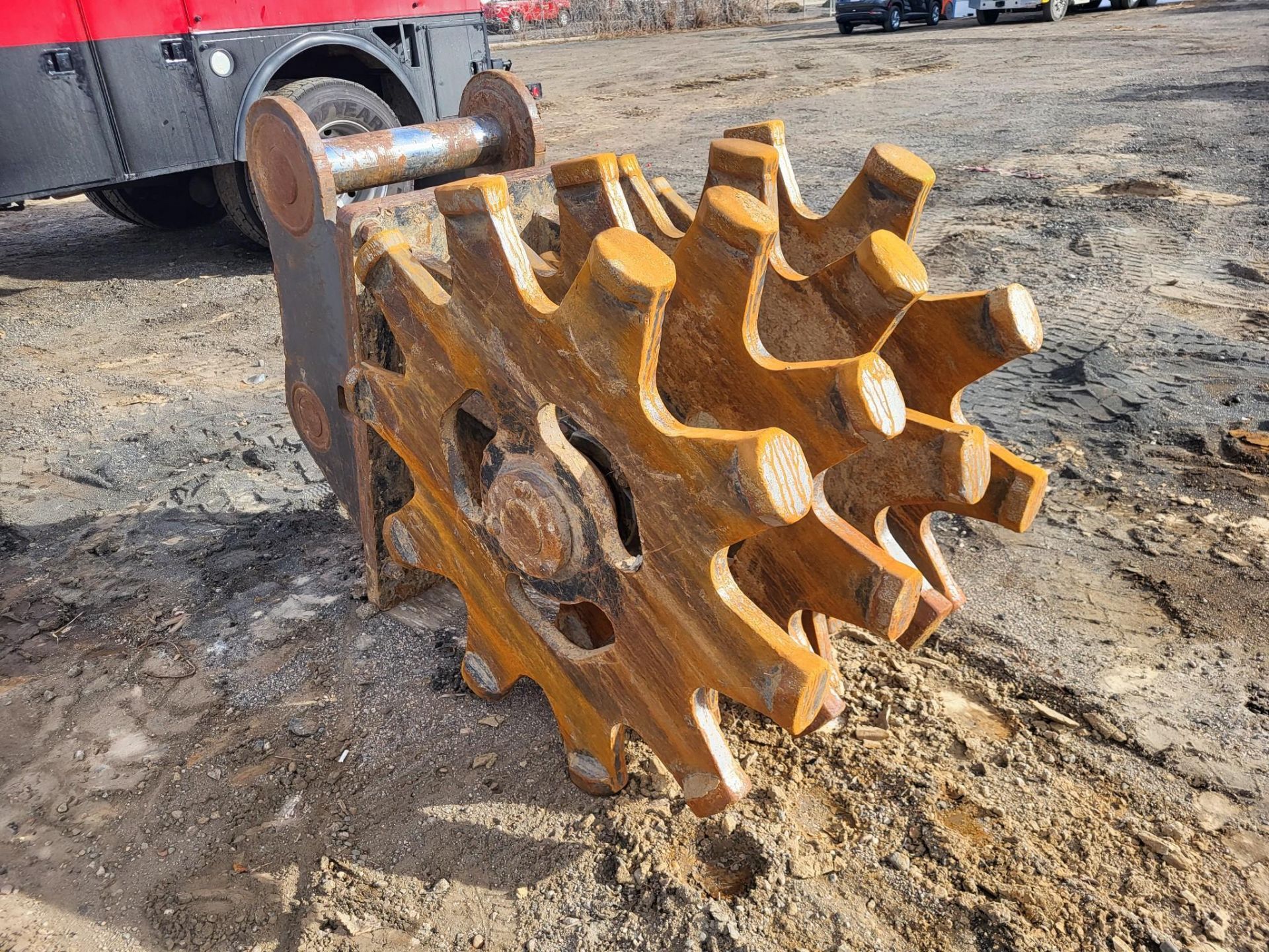 42" X 30" SHEEPSFOOT COMPACTOR WHEEL ATTACHMENT - Image 2 of 9