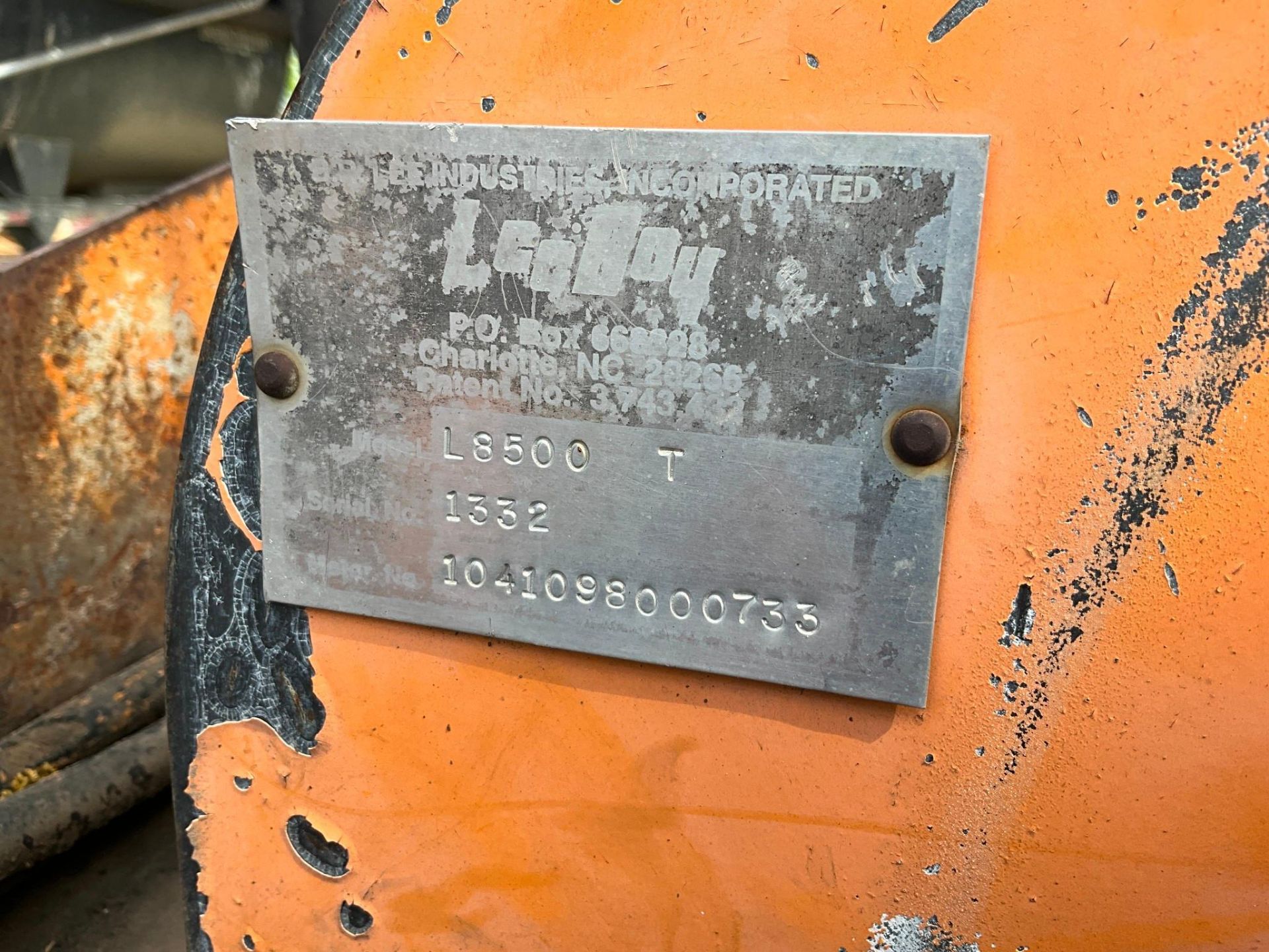 LEE BOY L8500 T TRACK ASPHALT PAVER - Image 10 of 12