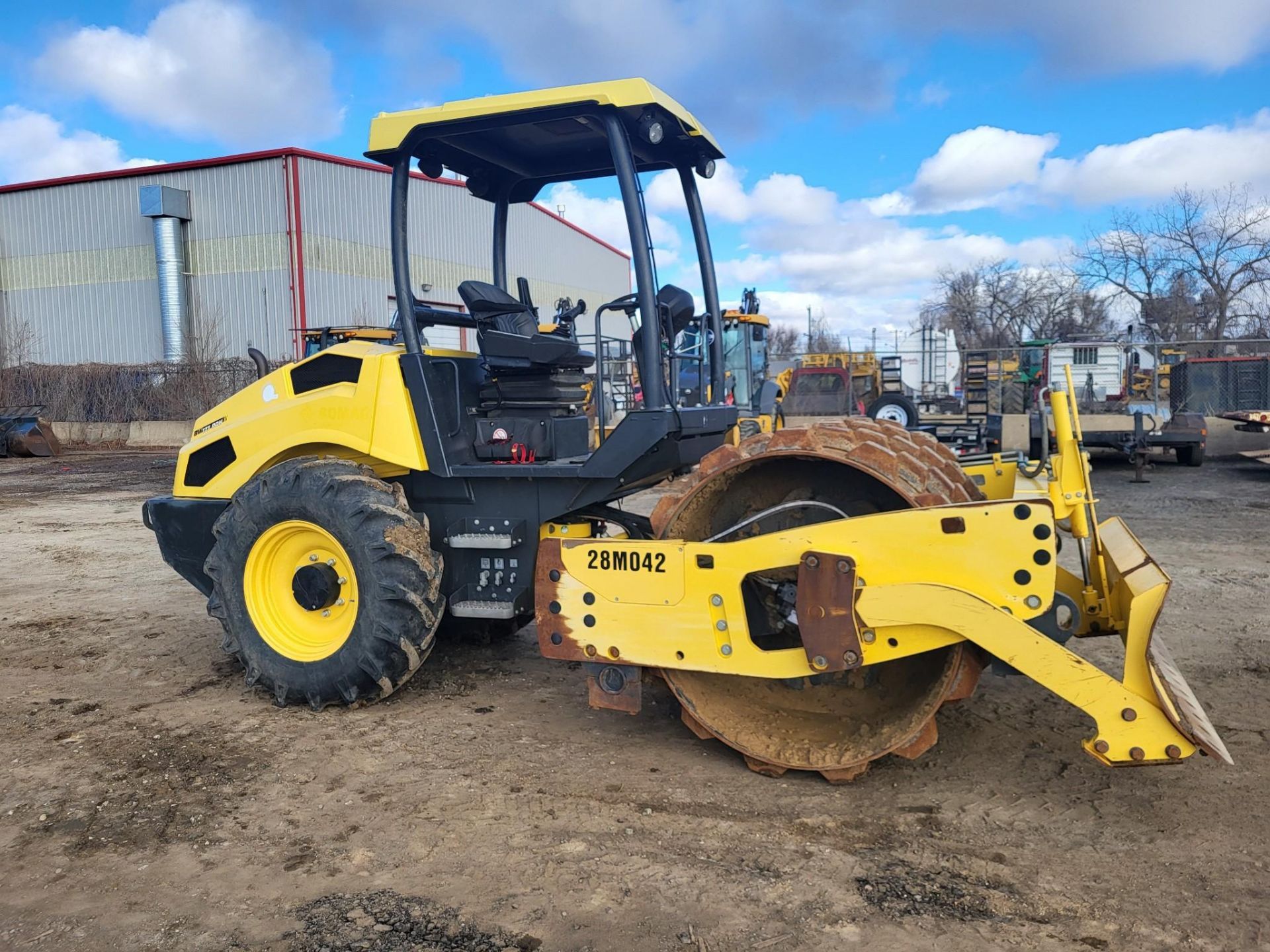 2004 BOMAG BW177 PDH-5 PADFOOT COMPACTOR - Image 4 of 22