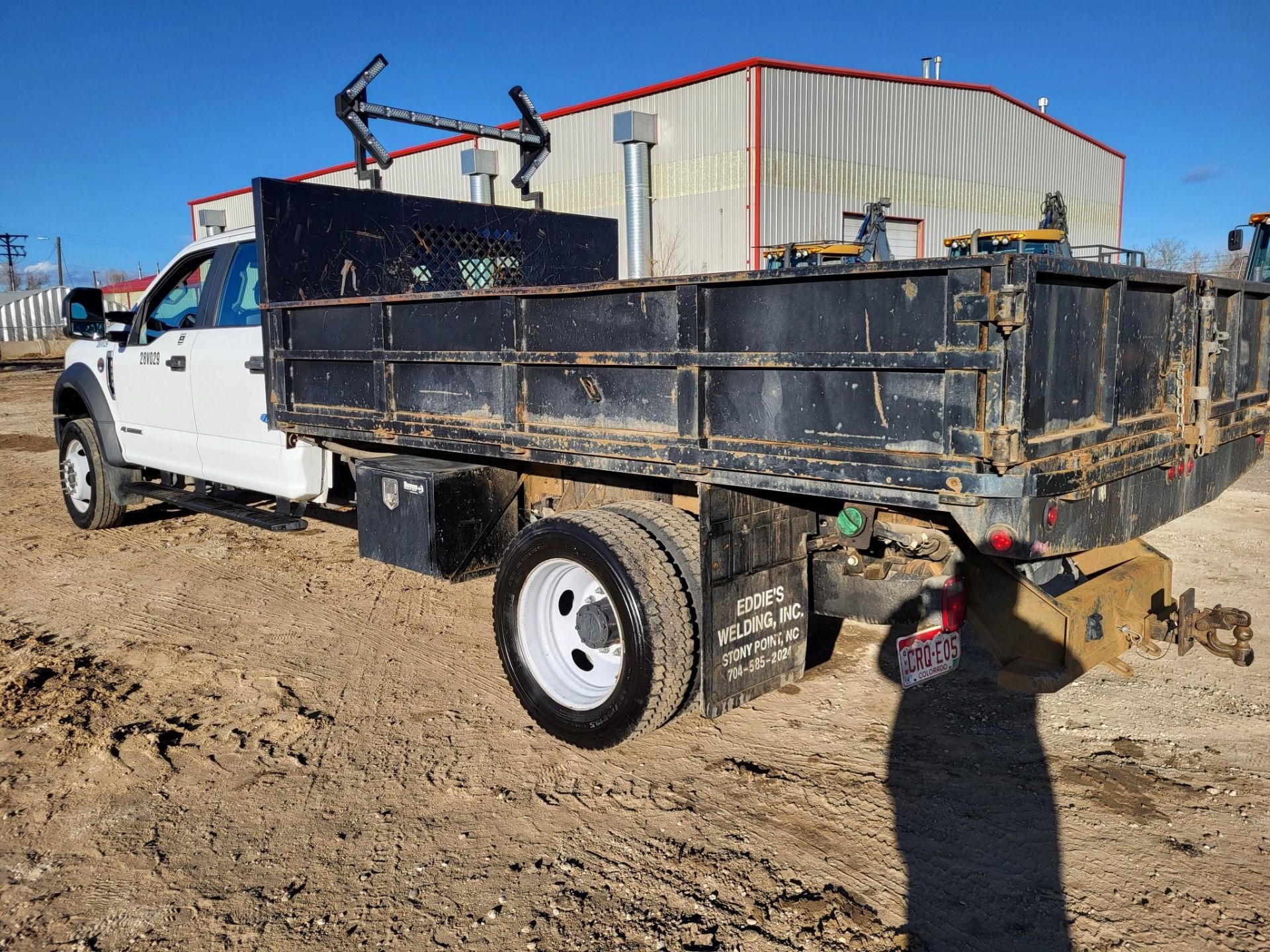 2019 FORD F550 CREW CAB DIESEL DUALLY DUMP TRUCK 31,872 MILES - Image 11 of 34