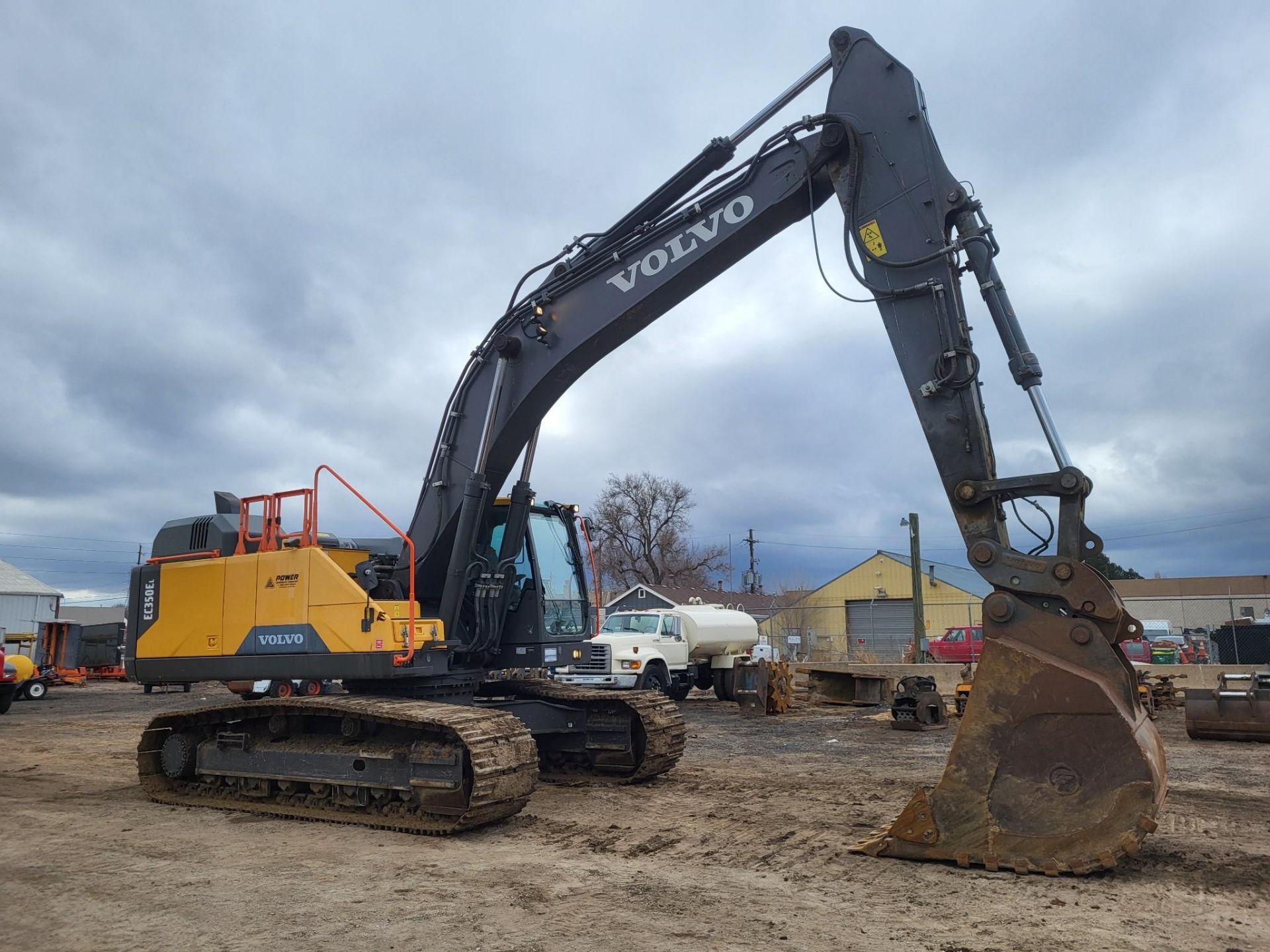 2019 VOLVO EC350D EXCAVATOR (3546 HOURS) - Image 4 of 34