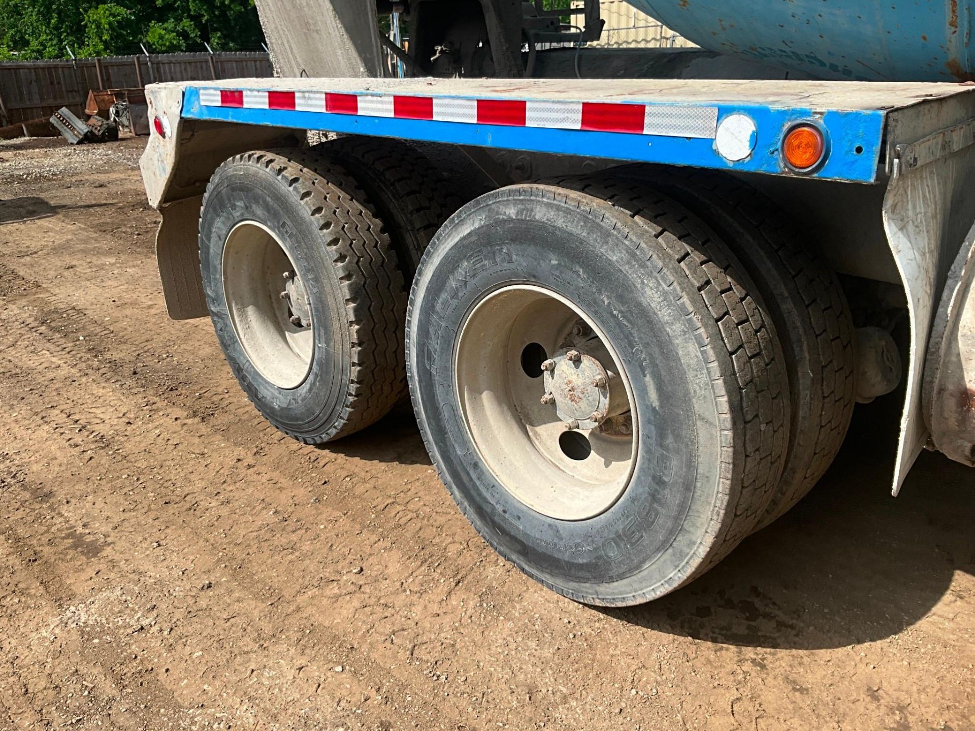 1999 MACK MIXER TRUCK MODEL DM690S - Image 19 of 29