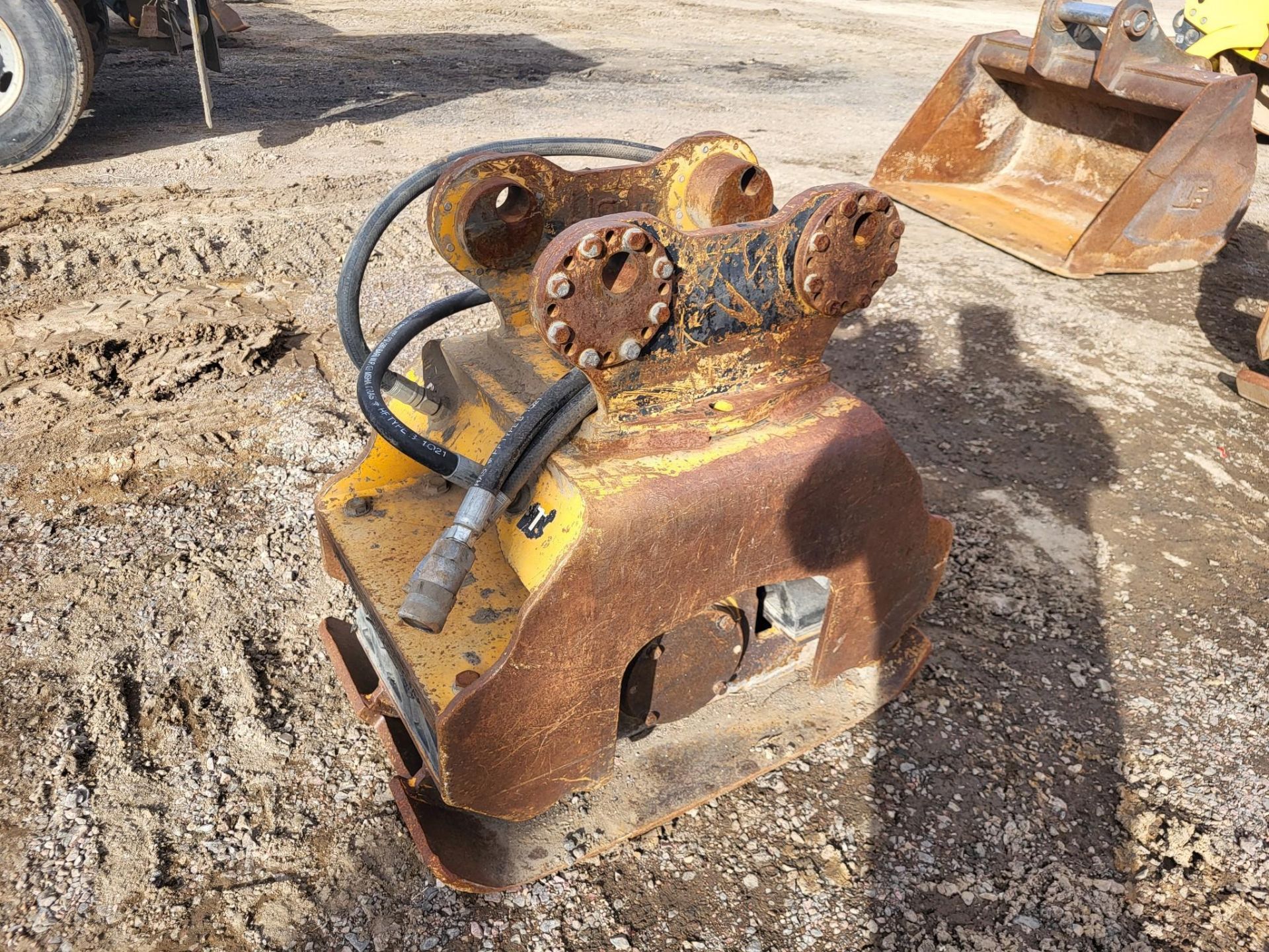 VIBRATORY PLATE COMPACTOR - Image 2 of 6